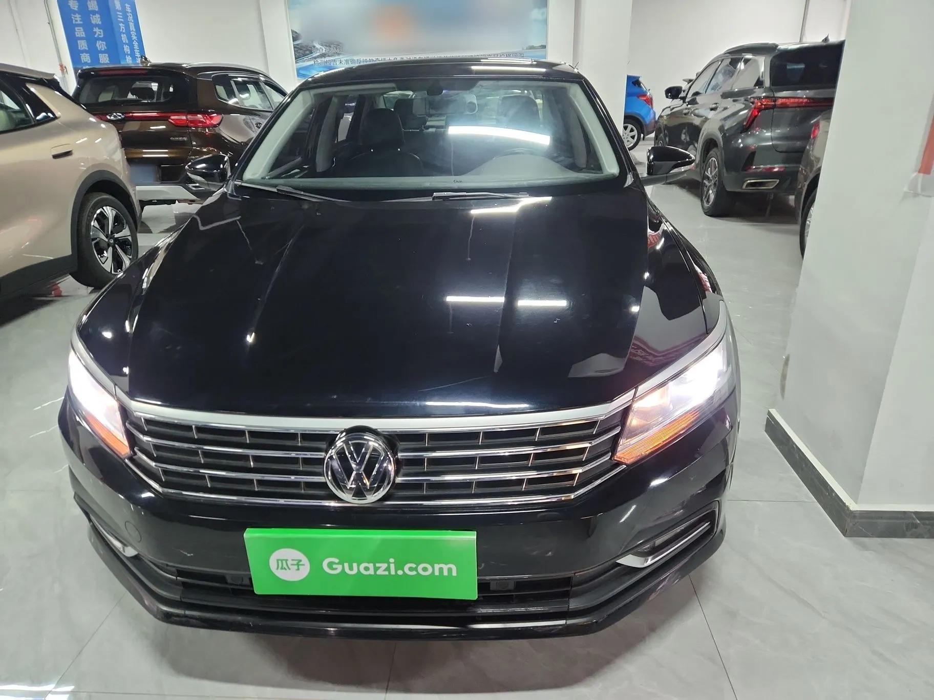 Volkswagen Passat 2017 280TSI DSG Luxury Edition — миниатюра 2