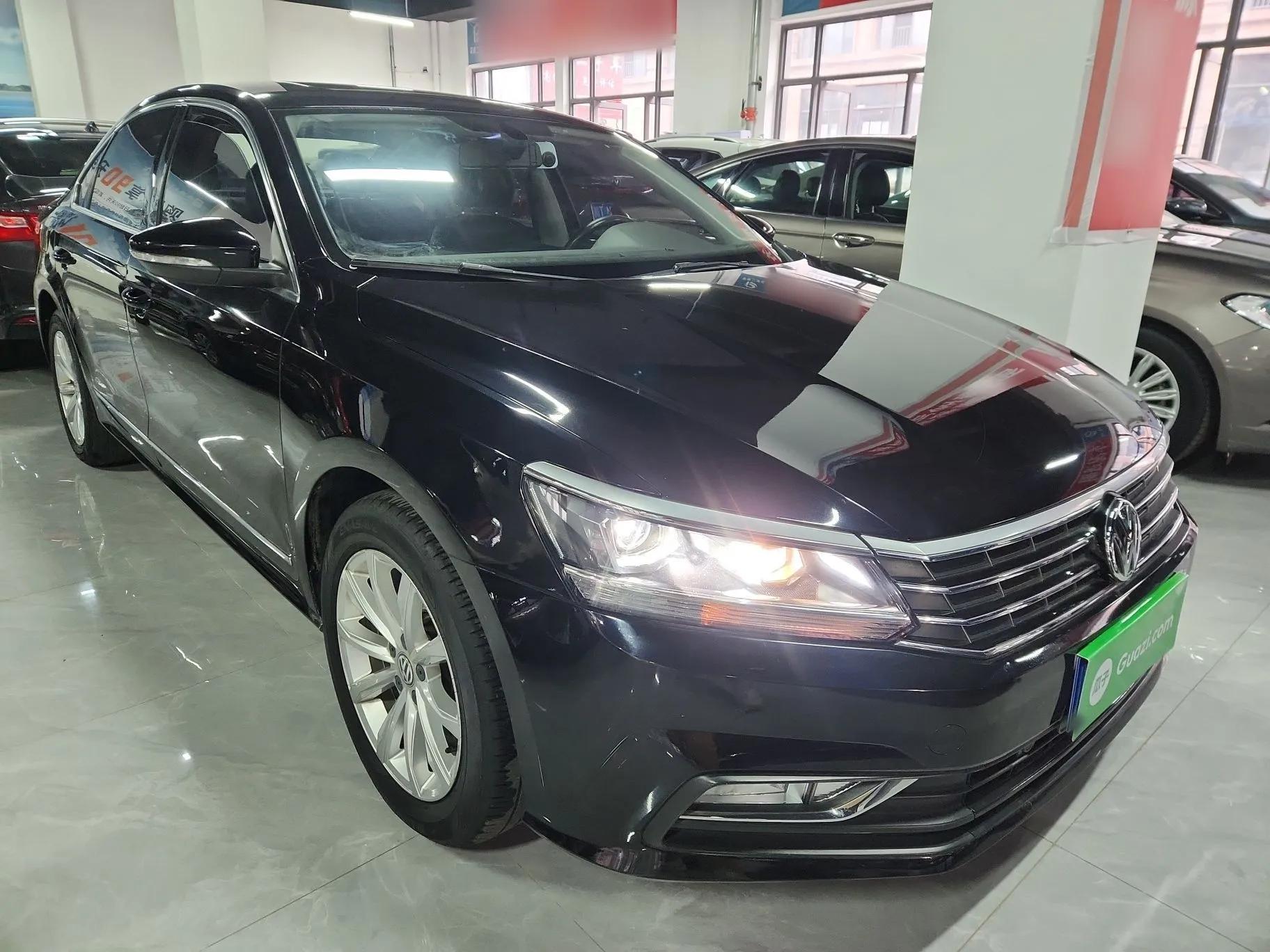 Volkswagen Passat 2017 280TSI DSG Luxury Edition — миниатюра 3
