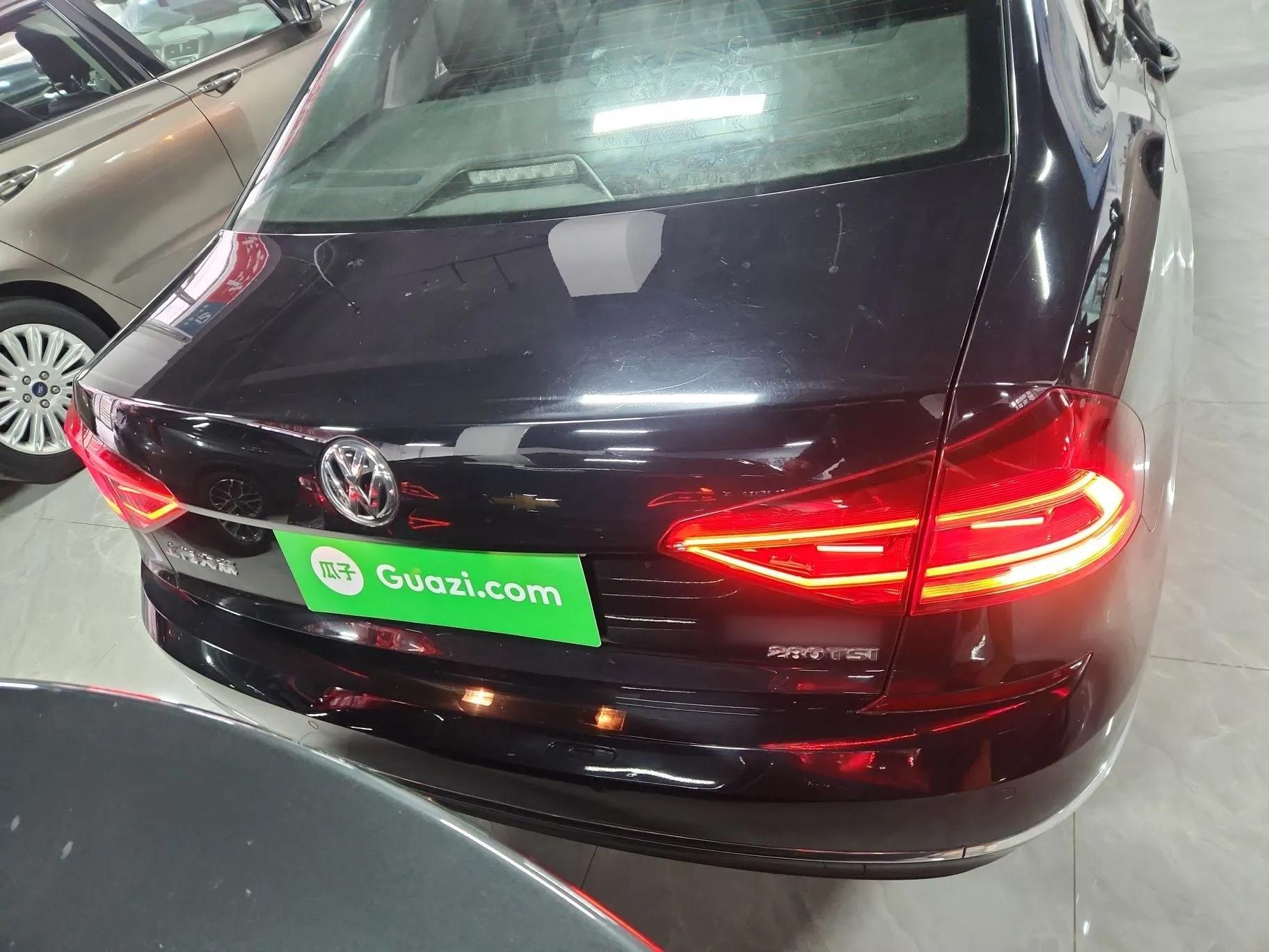 Volkswagen Passat 2017 280TSI DSG Luxury Edition — миниатюра 5