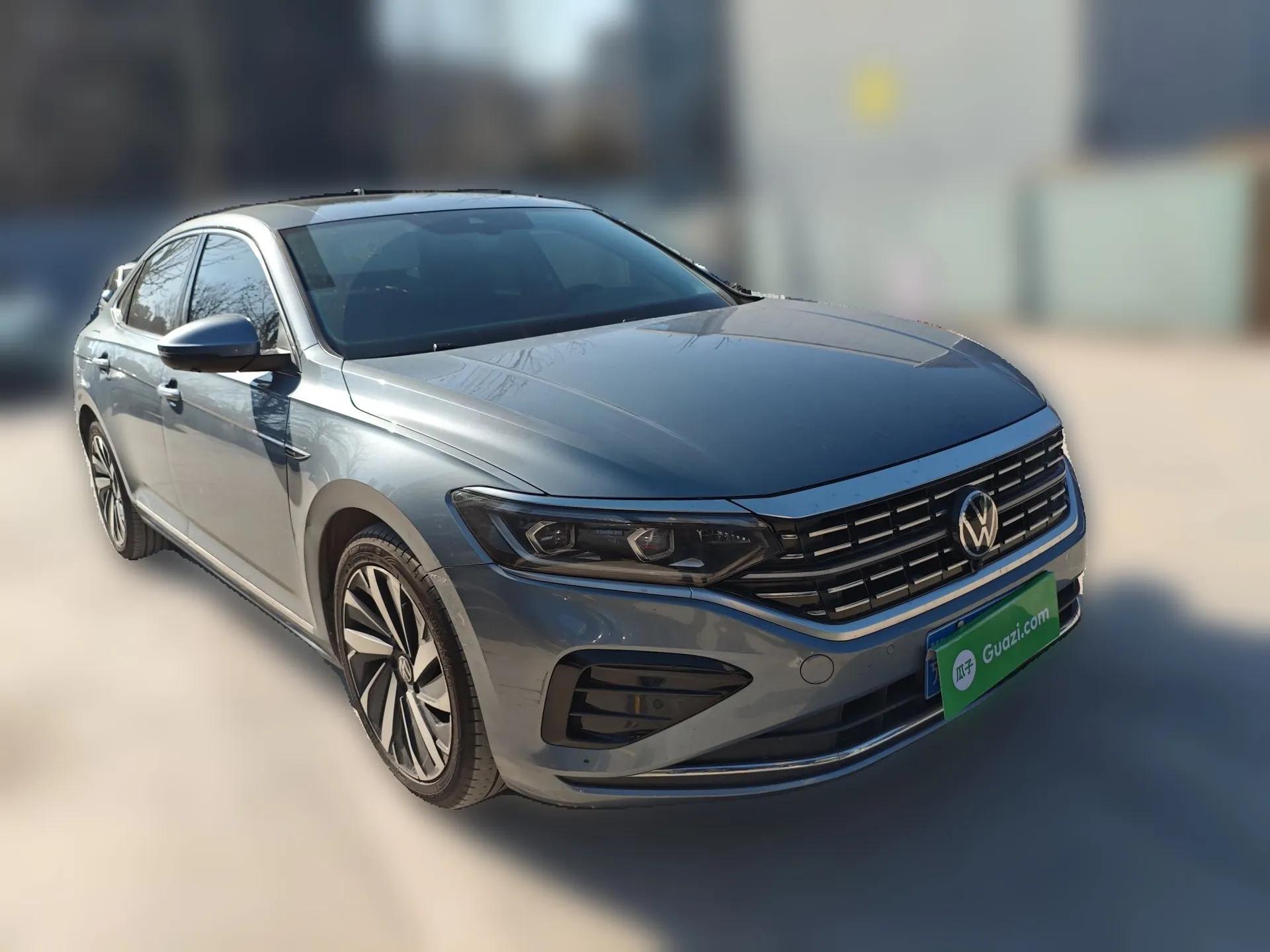 Volkswagen Passat 2022 330TSI Luxury Edition — миниатюра 3