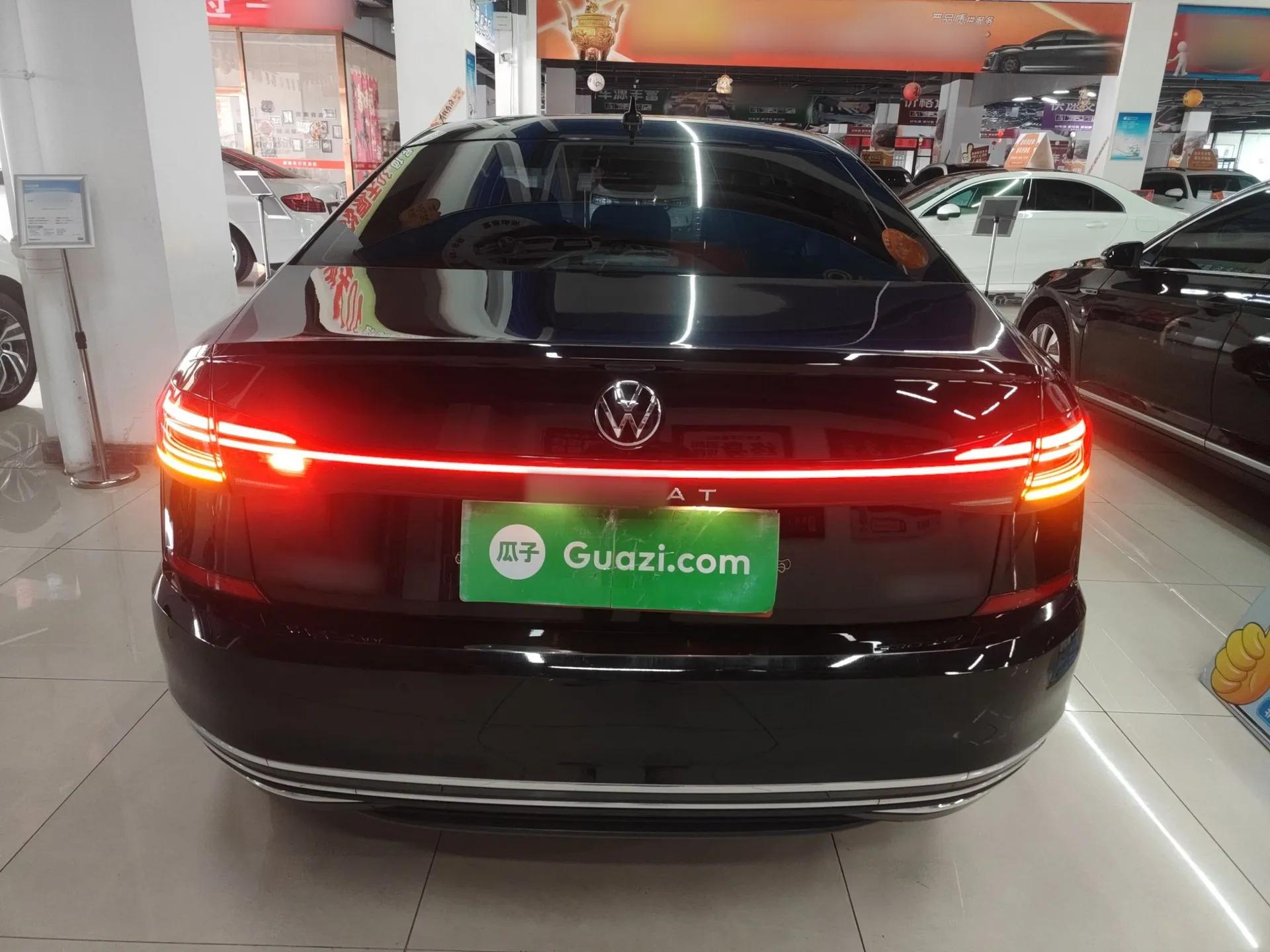 Volkswagen Passat 2023 330TSI Elite Edition — миниатюра 3