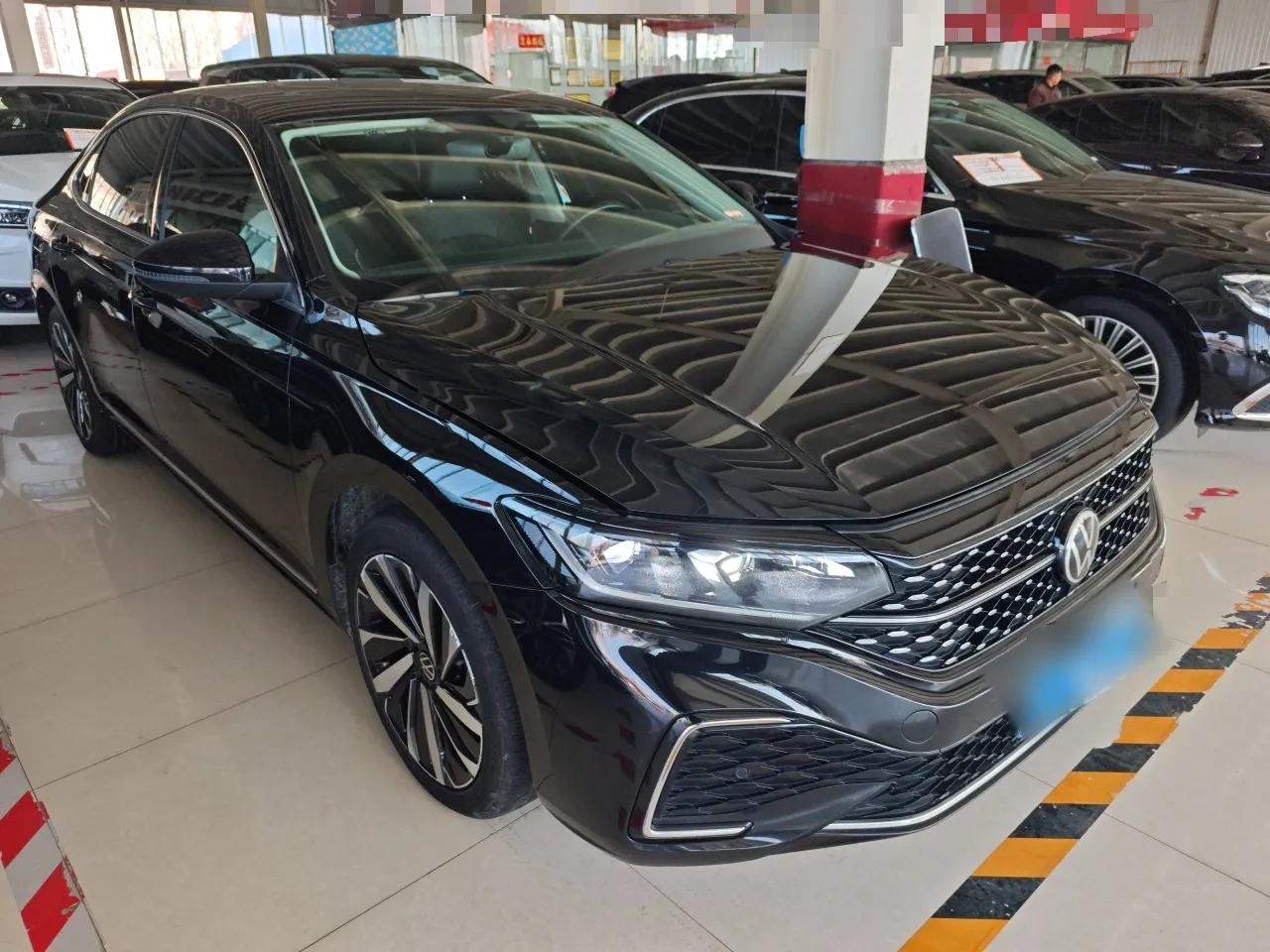 Volkswagen Passat 2022 330TSI Starry Elite Edition Custom Version — миниатюра 3