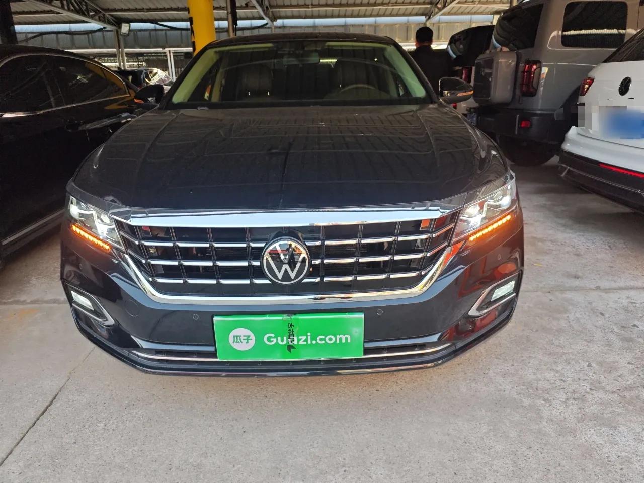 Volkswagen Passat 2020 Revised Version 330TSI Luxury Edition China VI Standard — миниатюра 2
