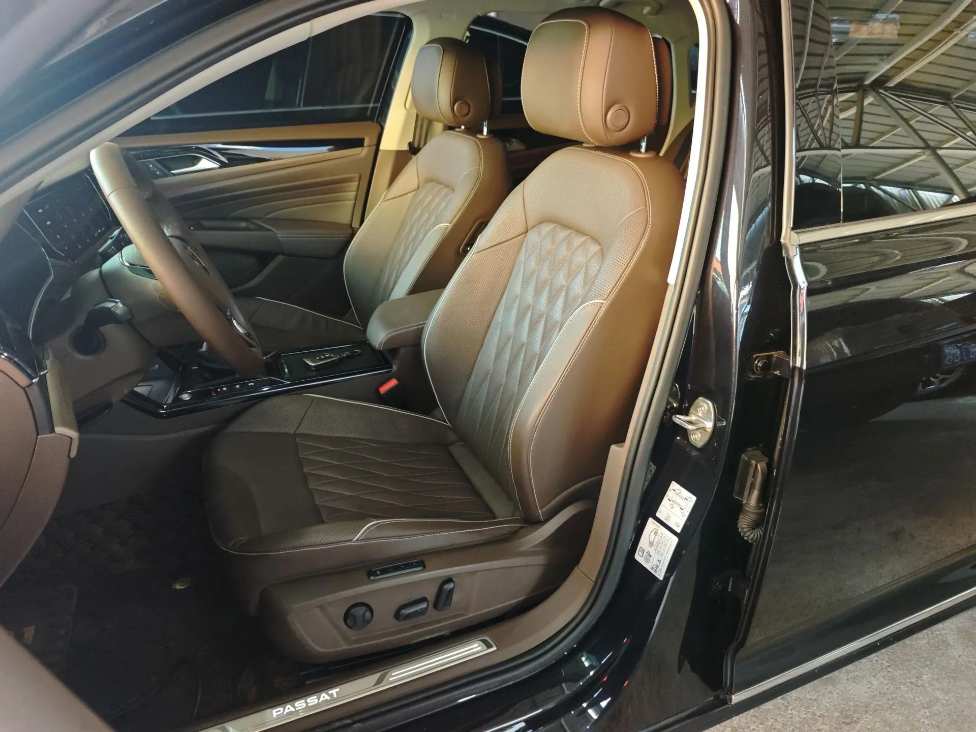 Volkswagen Passat 2020 Revised Version 330TSI Luxury Edition China VI Standard — миниатюра 18