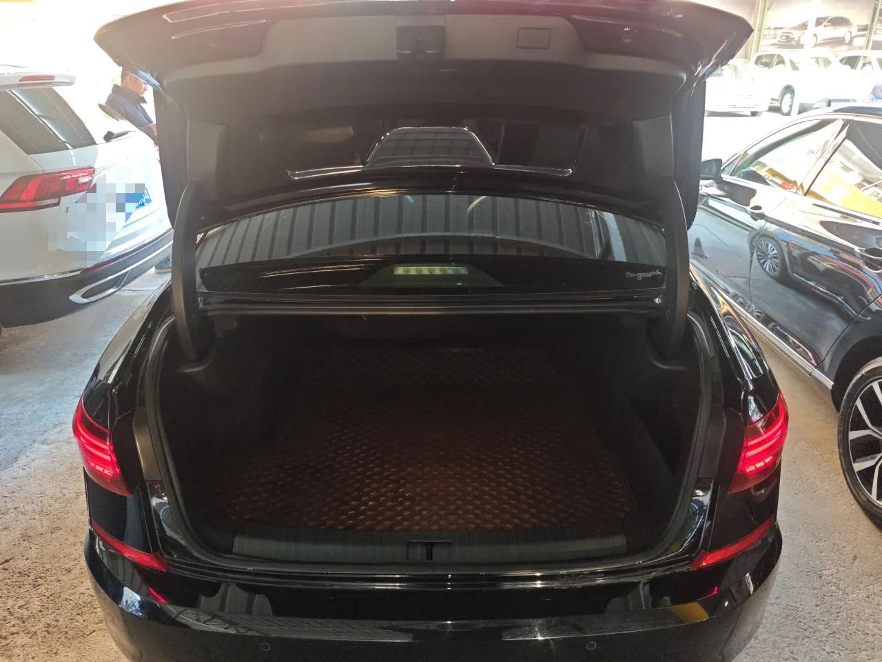 Volkswagen Passat 2020 Revised Version 330TSI Luxury Edition China VI Standard — миниатюра 22