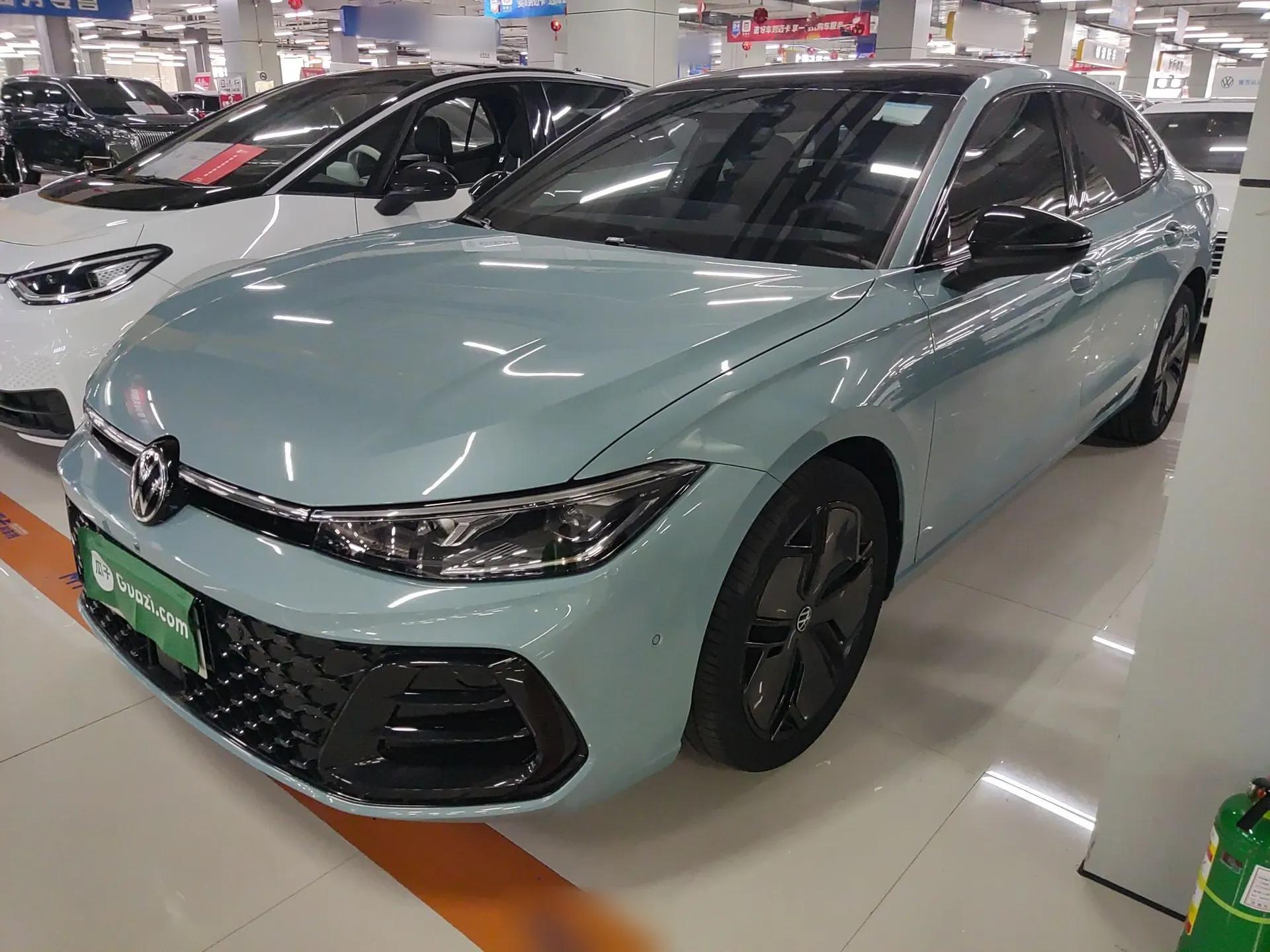 Volkswagen Passat 2025 Pro 380TSI Starry Dragon Luxury Edition — миниатюра 1