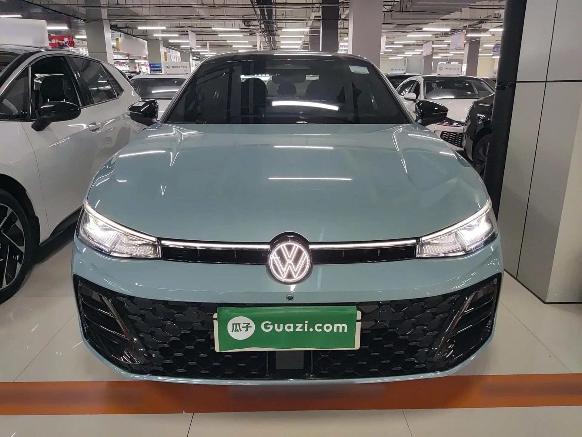 Volkswagen Passat 2025 Pro 380TSI Starry Dragon Luxury Edition — миниатюра 2