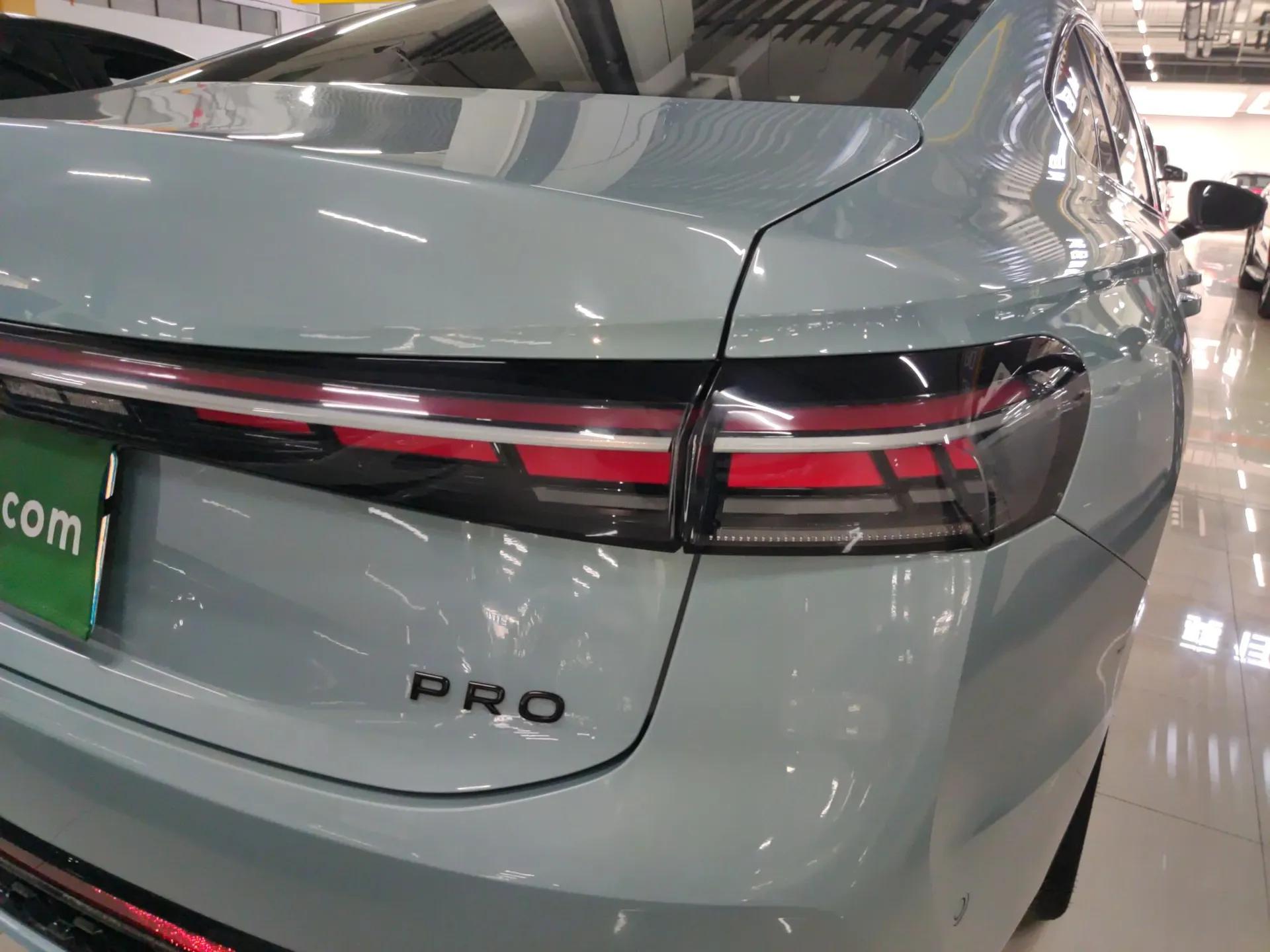 Volkswagen Passat 2025 Pro 380TSI Starry Dragon Luxury Edition — миниатюра 7