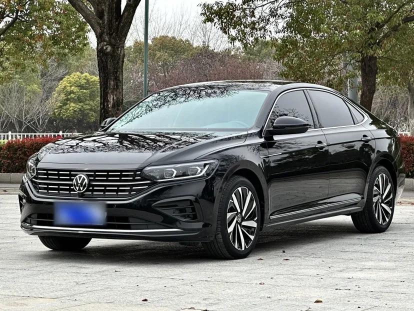 Volkswagen Passat 2024 380TSI Luxury Edition — миниатюра 1