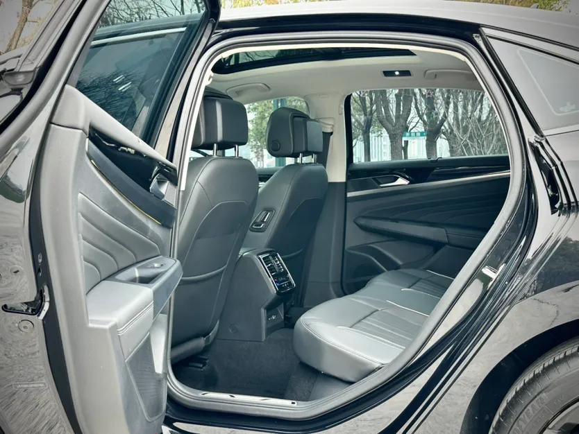 Volkswagen Passat 2024 380TSI Luxury Edition — миниатюра 19