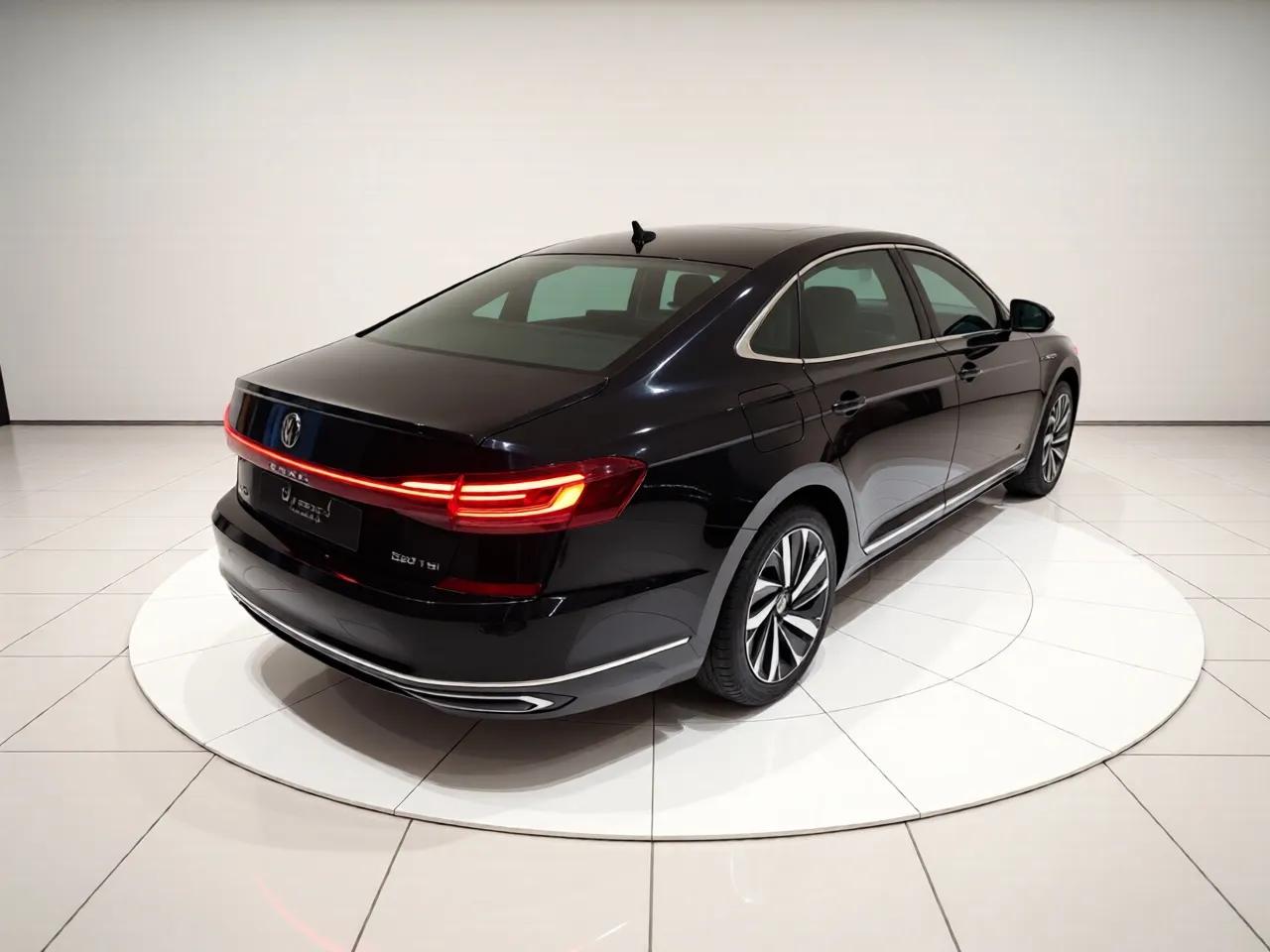 Volkswagen Passat 2023 330TSI Starry Elite Edition — миниатюра 4