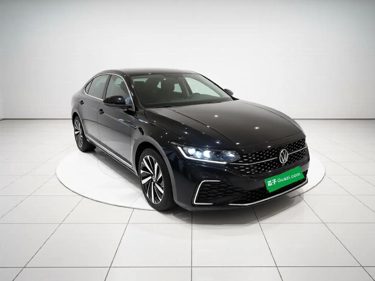 Volkswagen Passat 2023 330TSI Starry Elite Edition — миниатюра 6