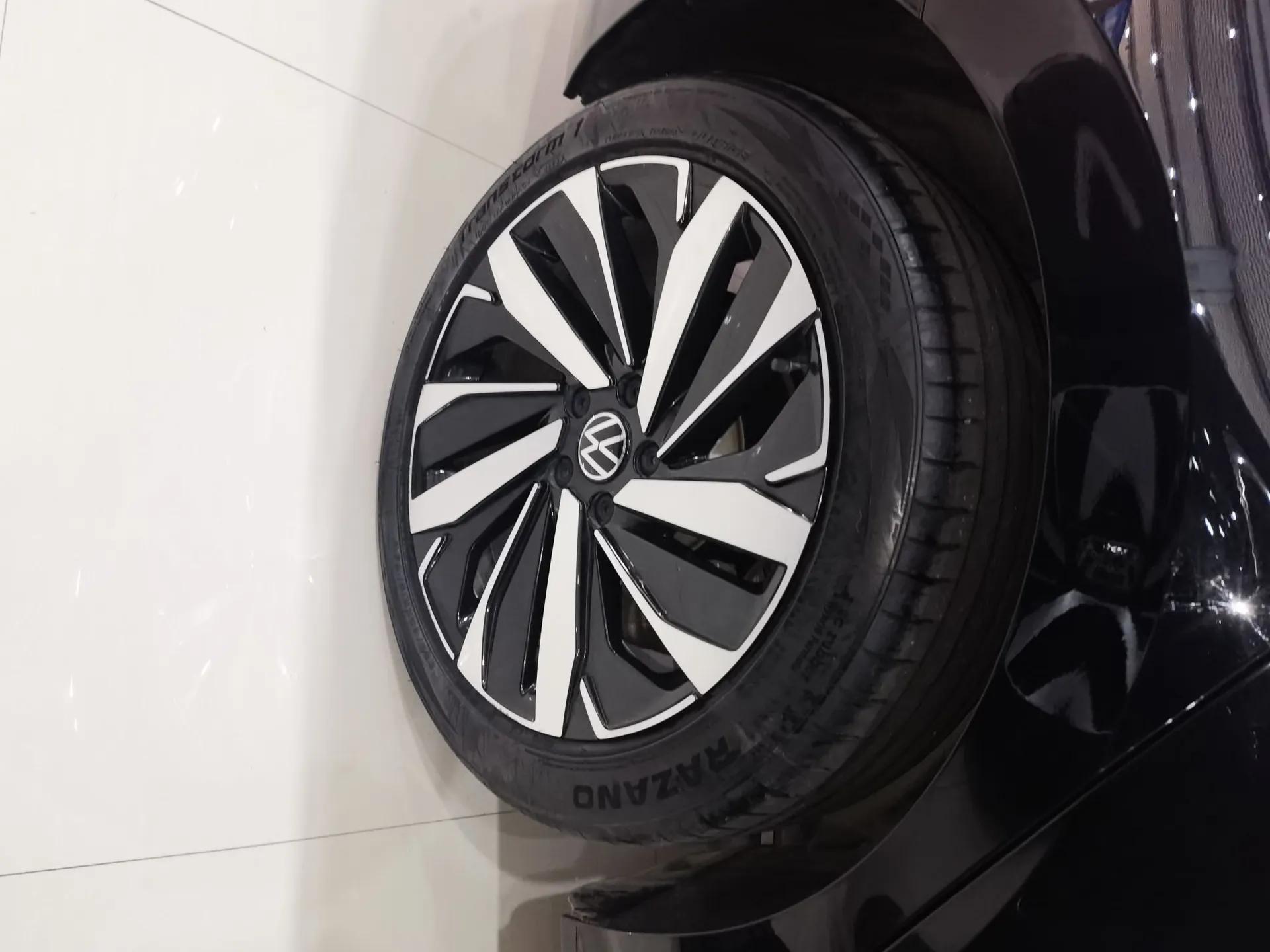 Volkswagen Passat 2022 330TSI Starry Elite Edition — миниатюра 10