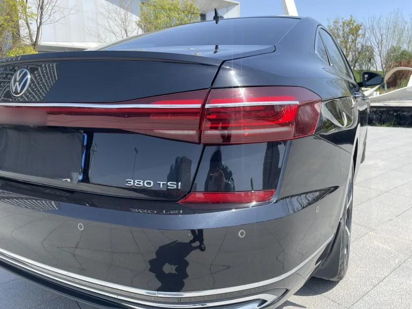 Volkswagen Passat 2024 380TSI Starry Luxury Edition — миниатюра 7