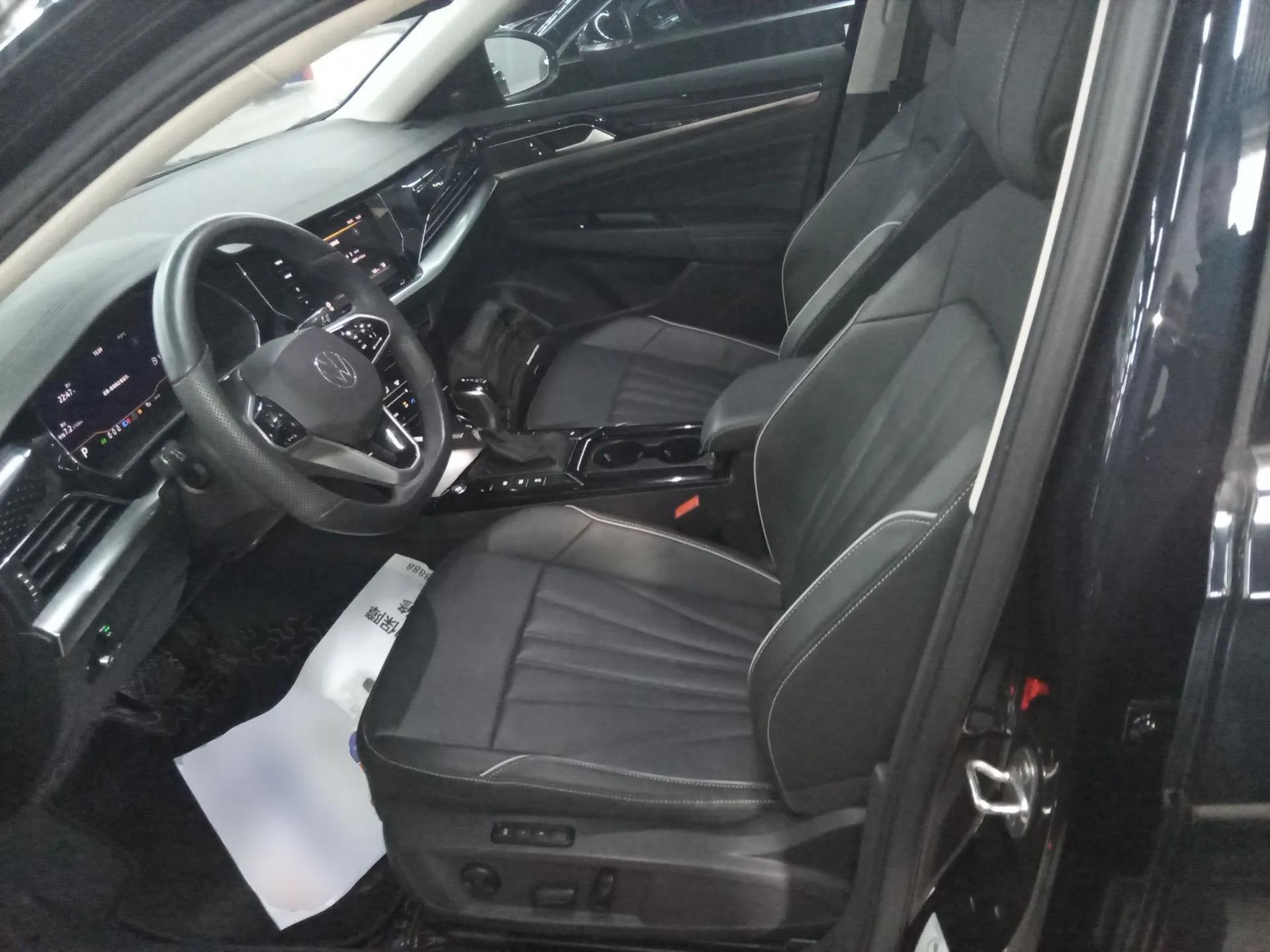 Volkswagen Passat 2024 380TSI Starry Elite Edition — миниатюра 17