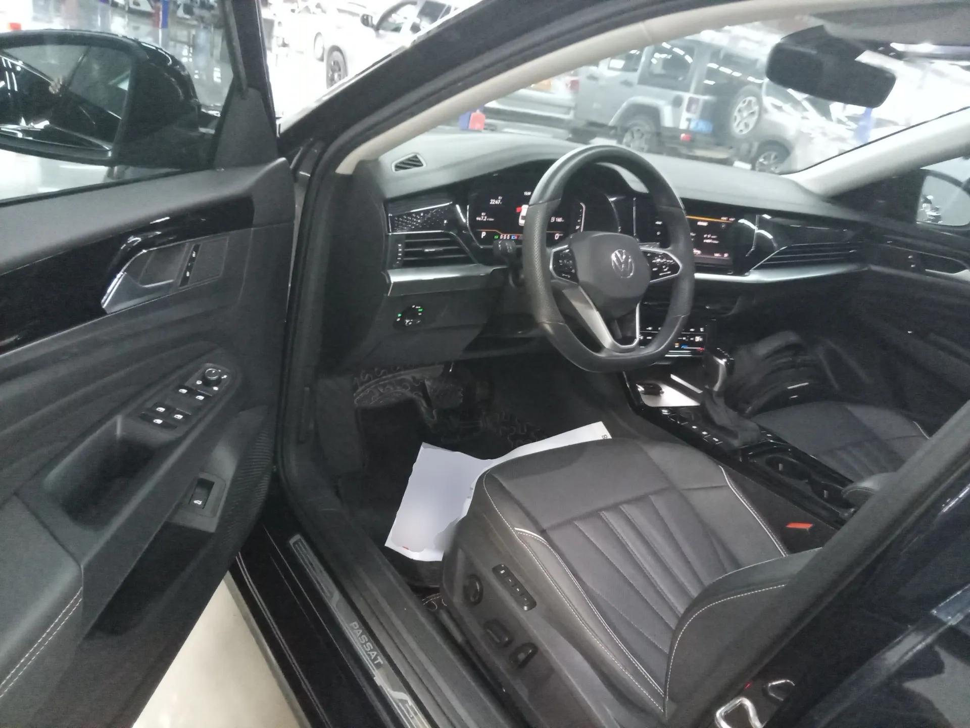 Volkswagen Passat 2024 380TSI Starry Elite Edition — миниатюра 18
