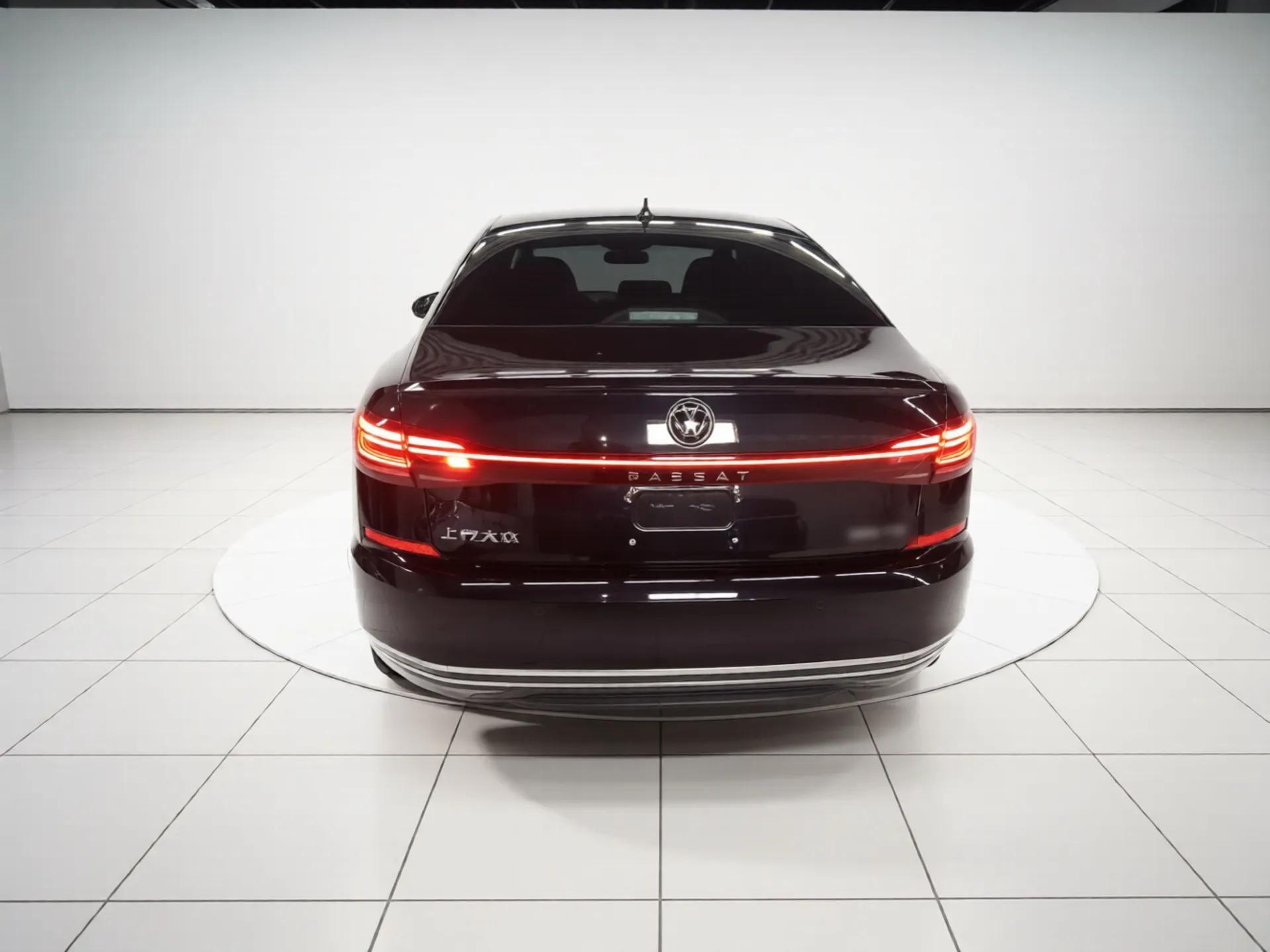 Volkswagen Passat 2024 380TSI Starry Elite Edition — миниатюра 3