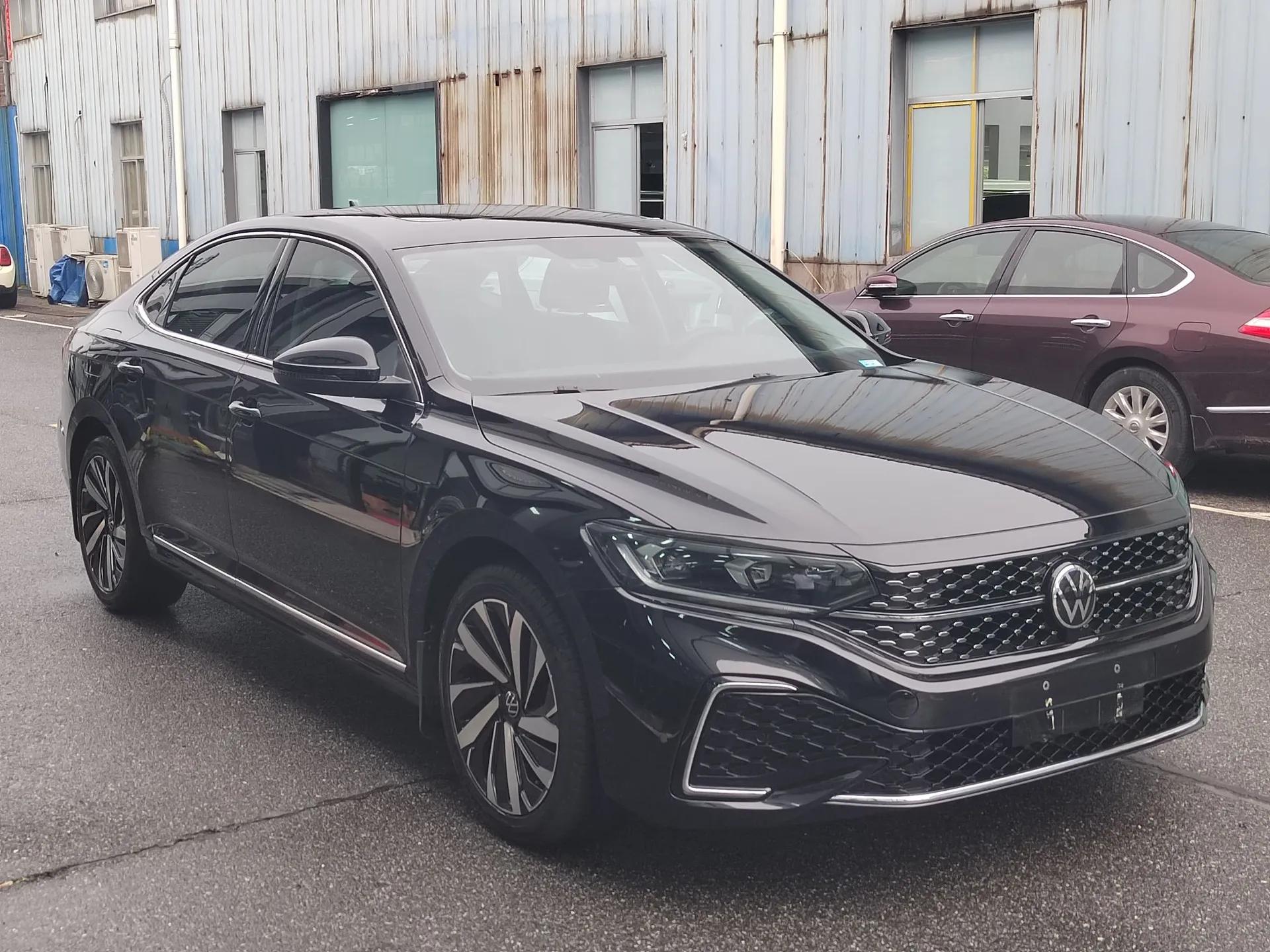 Volkswagen Passat 2022 330TSI Starry Elite Edition — миниатюра 3