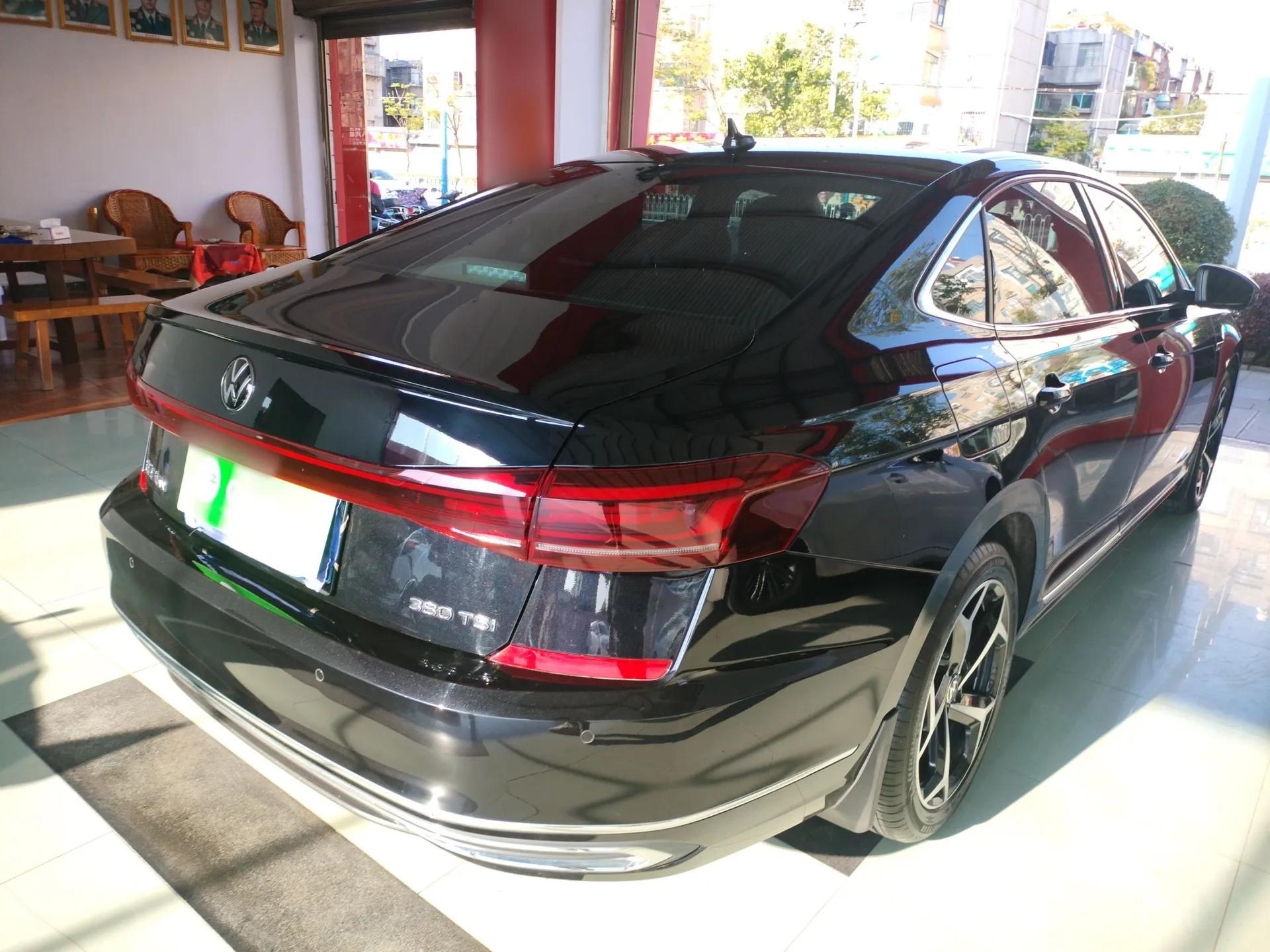 Volkswagen Passat 2024 380TSI Starry Elite Edition — миниатюра 6