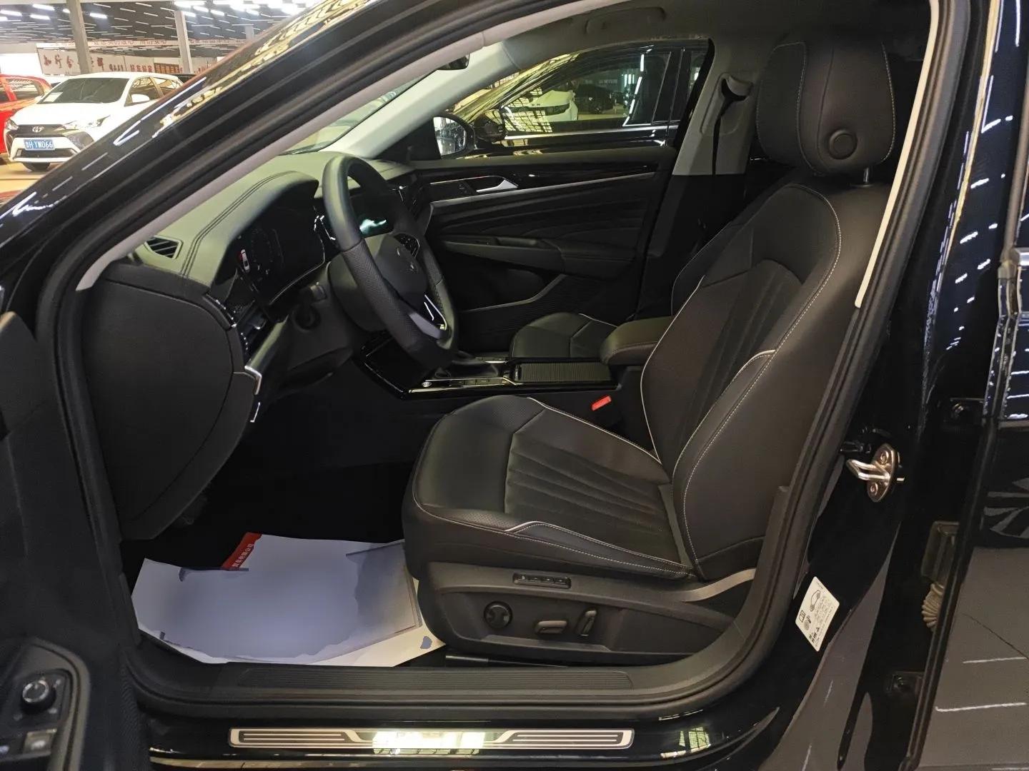 Volkswagen Passat 2024 330TSI Starry Elite Edition — миниатюра 17