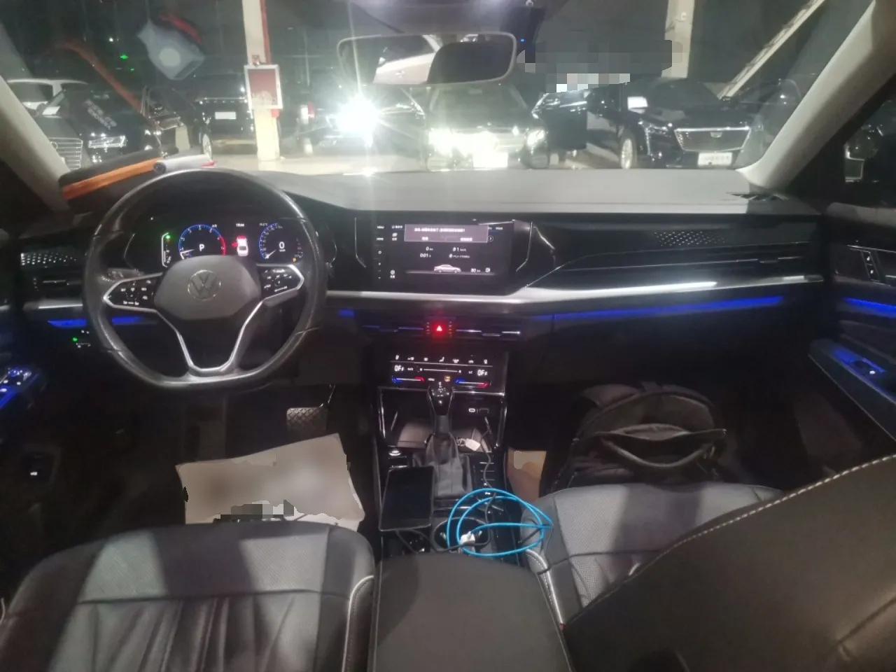 Volkswagen Passat 2022 330TSI Starry Luxury Edition – Exclusive Special Edition — миниатюра 13