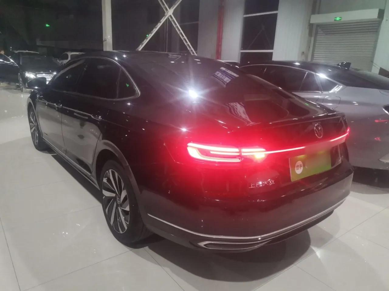 Volkswagen Passat 2022 330TSI Starry Luxury Edition – Exclusive Special Edition — миниатюра 4