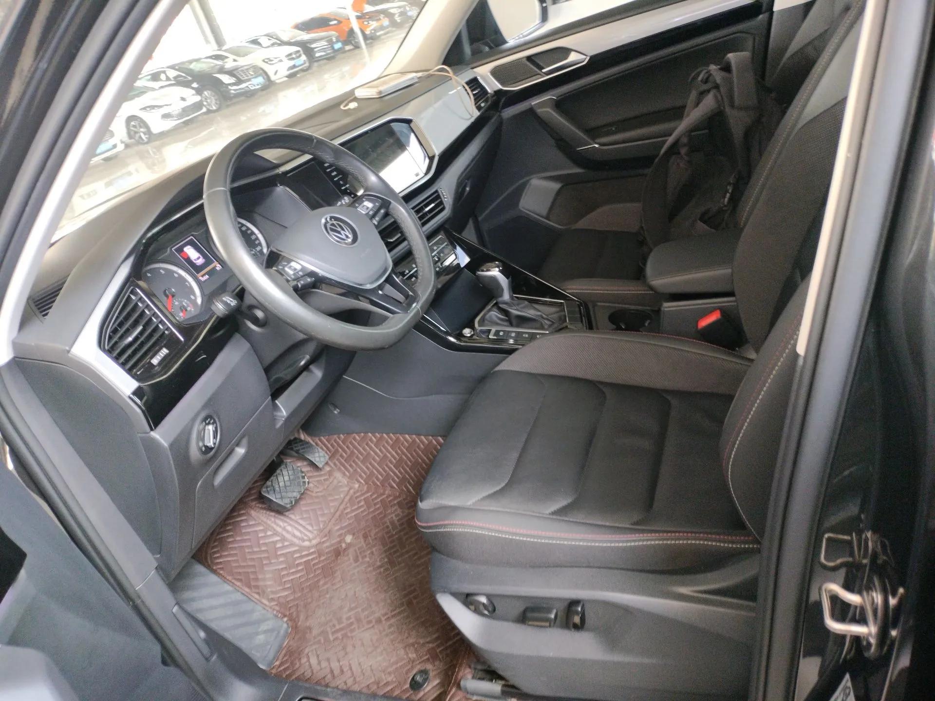 Volkswagen Tayron 2022 280TSI Two-Wheel Drive Luxury Smart Connectivity Version — миниатюра 18