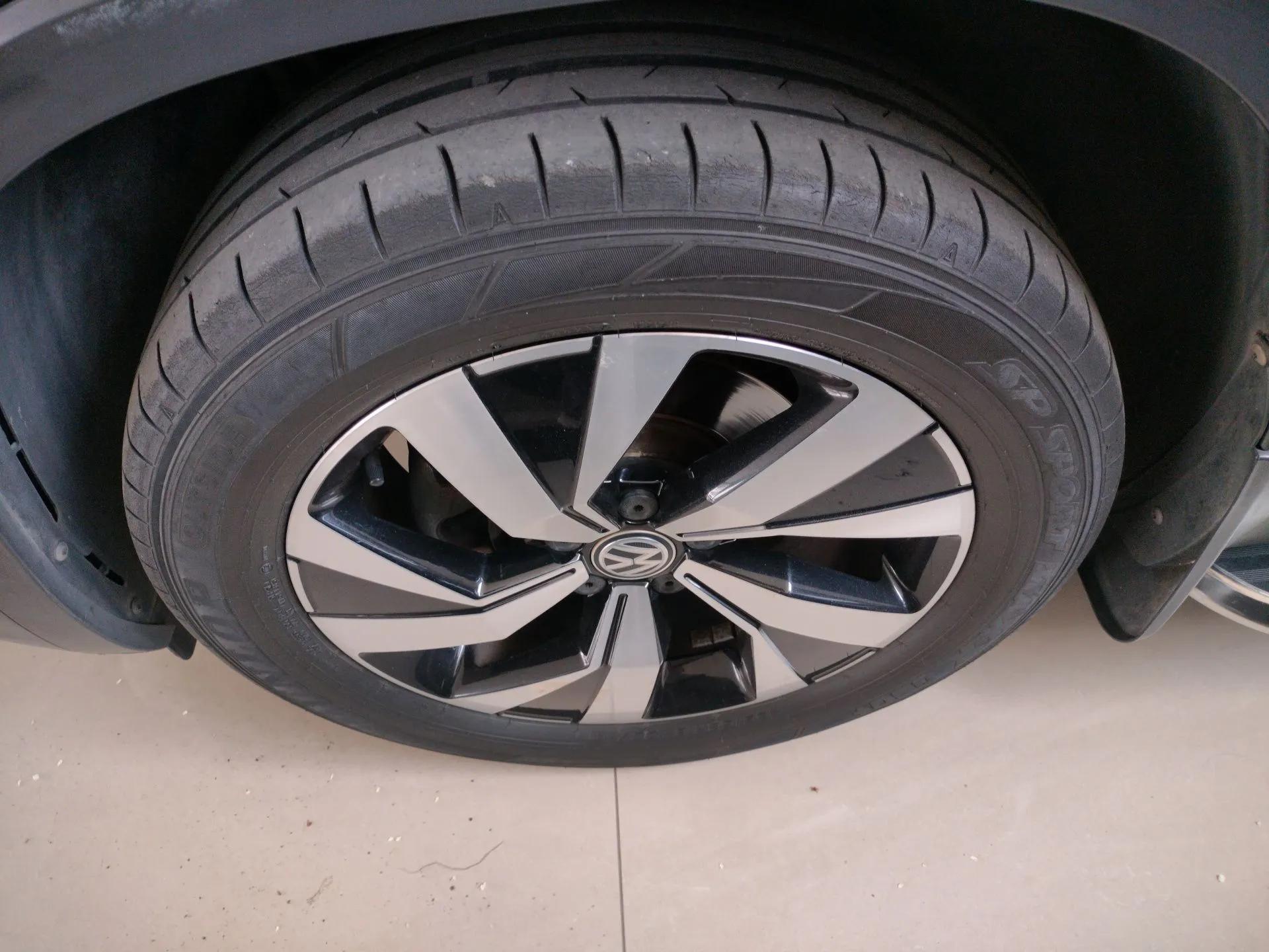 Volkswagen Tayron 2022 280TSI Two-Wheel Drive Luxury Smart Connectivity Version — миниатюра 8