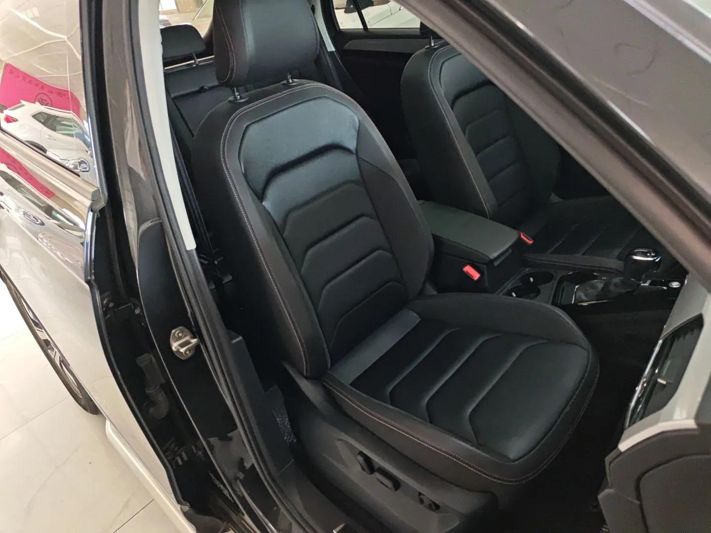 Volkswagen Tayron 2019 Teramont Edition 280TSI Two-Wheel Drive Luxury Model China VI Standard — миниатюра 23