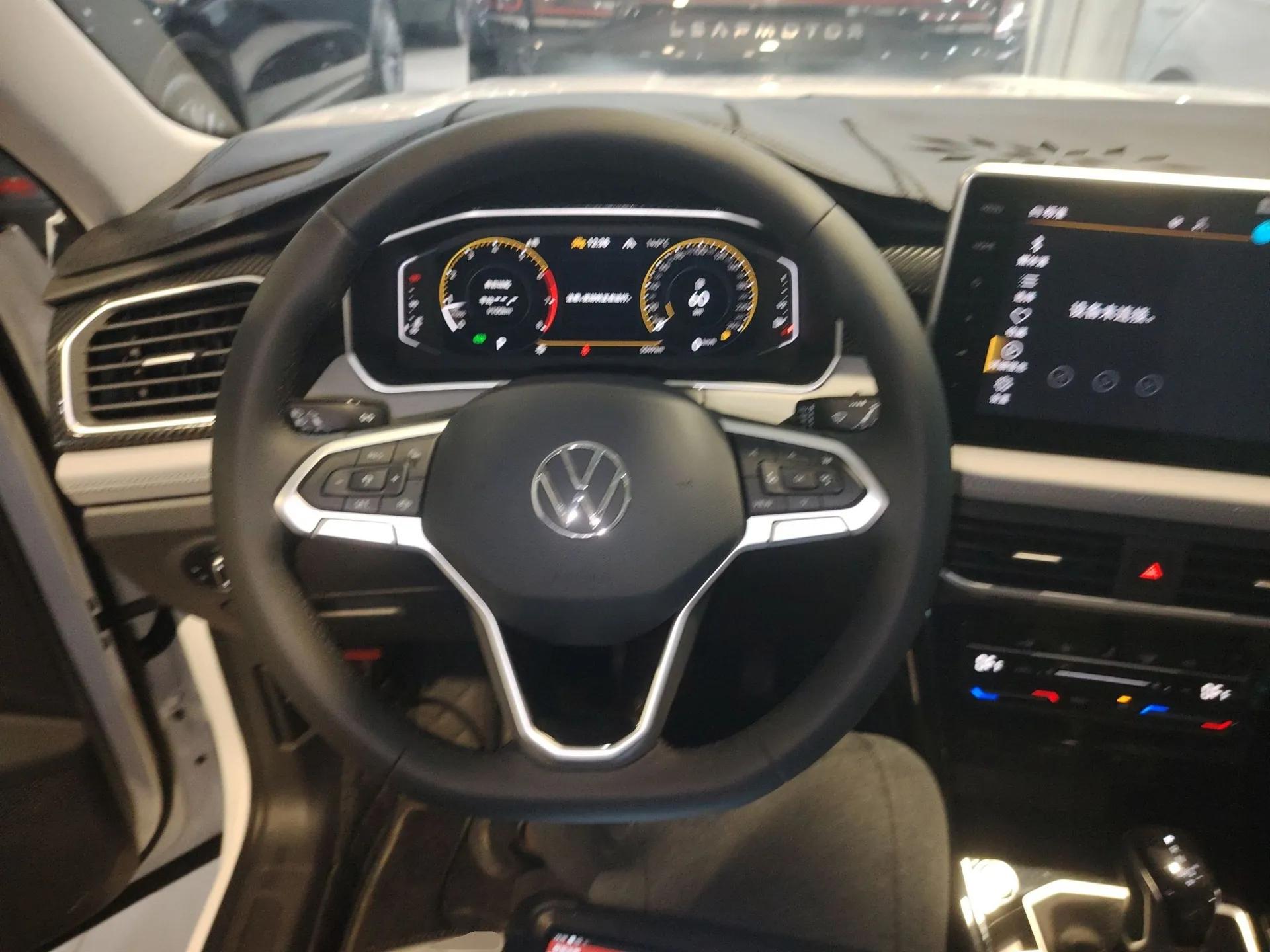 Volkswagen Tayron 2026 Model, 30 Million Vehicles Selected Version, 300TSI — миниатюра 14
