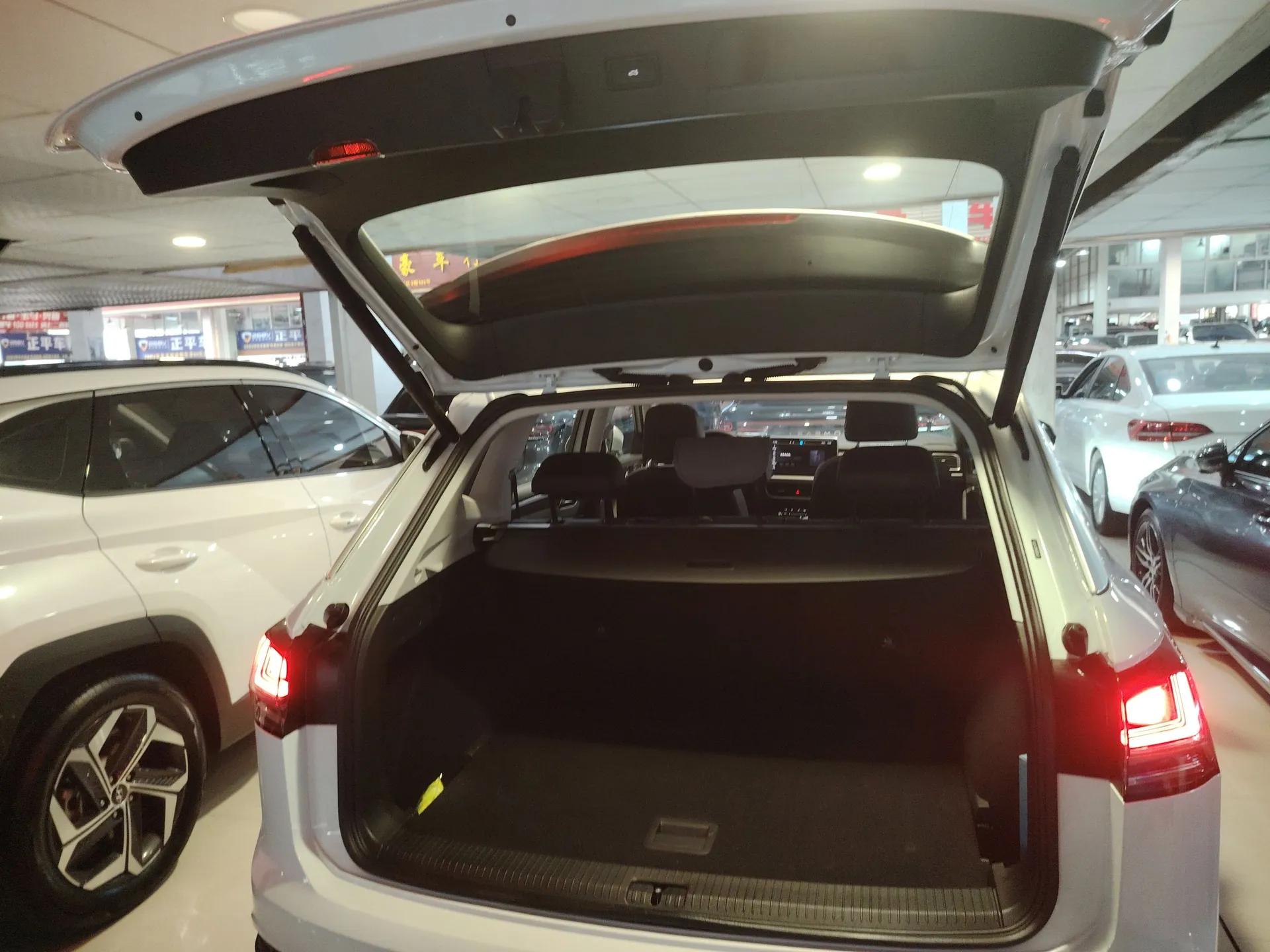 Volkswagen Tayron 2026 Model, 30 Million Vehicles Selected Version, 300TSI — миниатюра 22