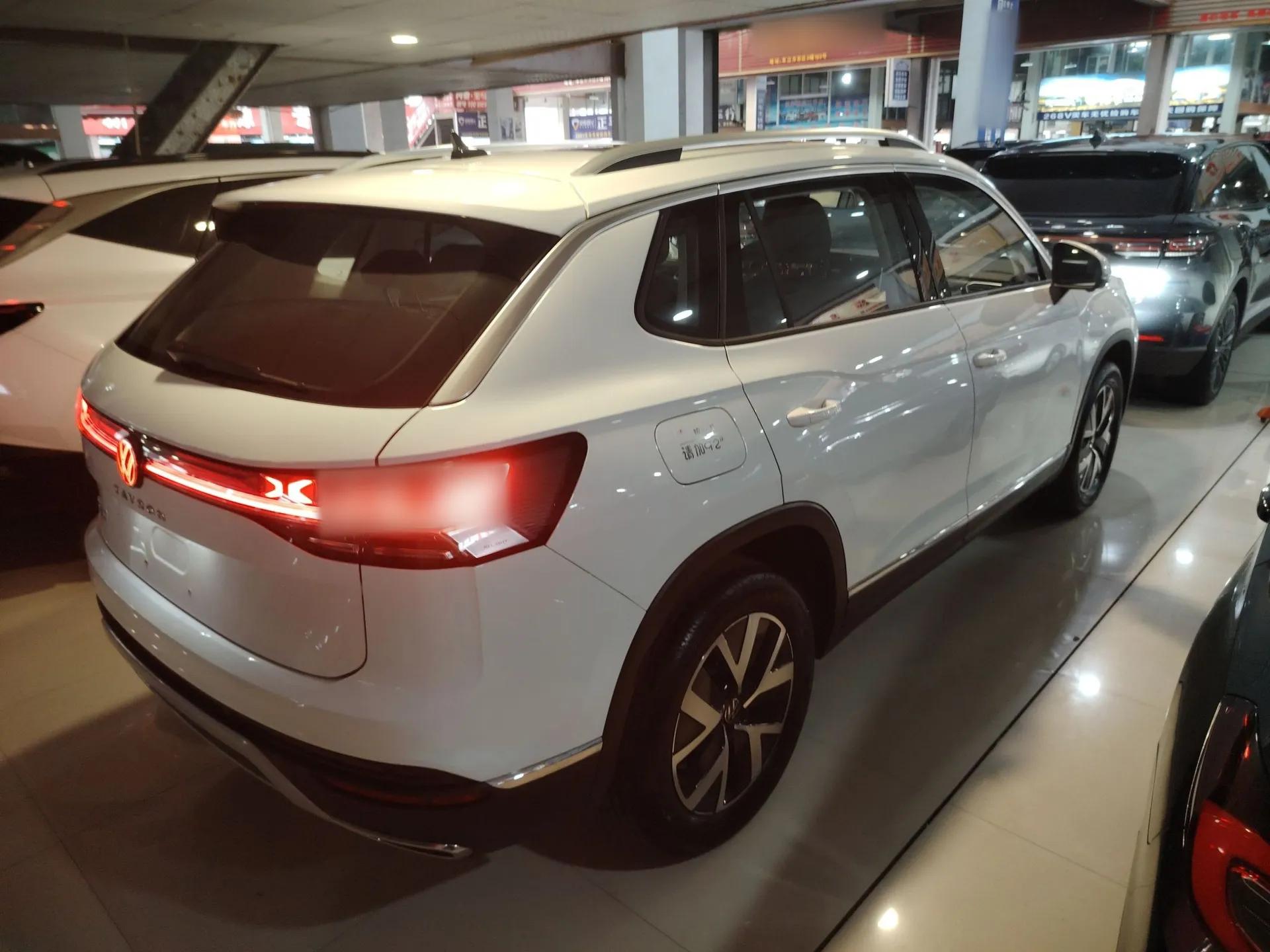 Volkswagen Tayron 2026 Model, 30 Million Vehicles Selected Version, 300TSI — миниатюра 6