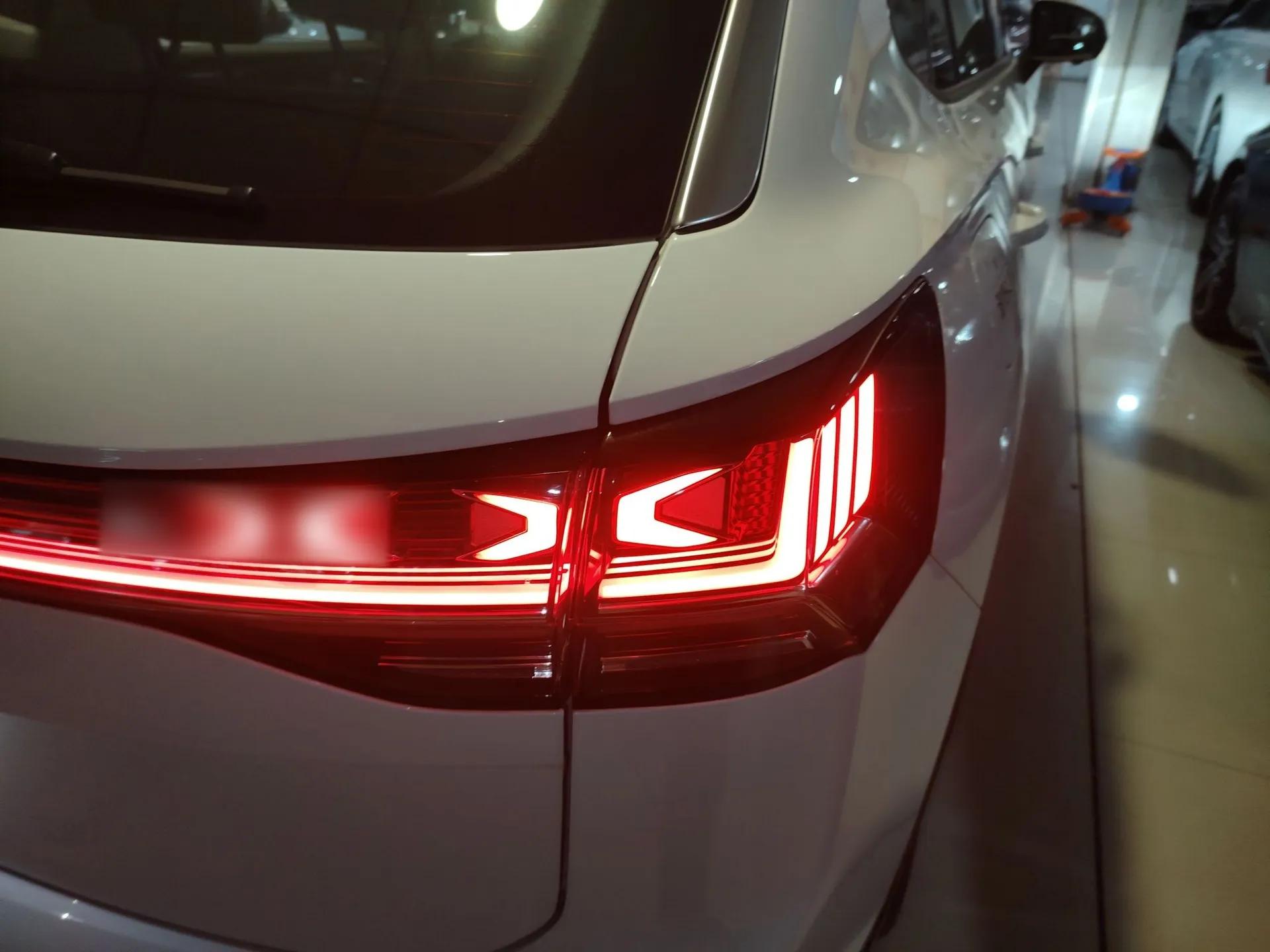 Volkswagen Tayron 2026 Model, 30 Million Vehicles Selected Version, 300TSI — миниатюра 7