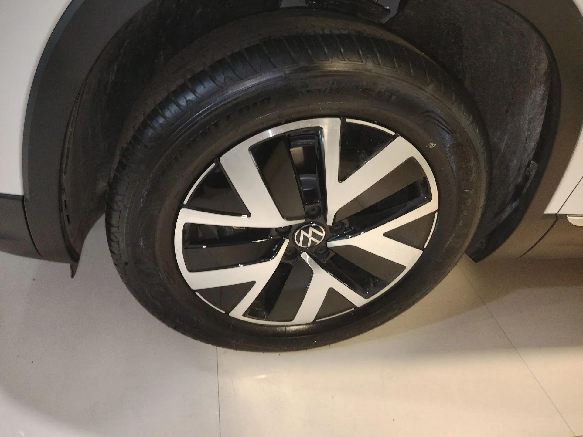 Volkswagen Tayron 2026 Model, 30 Million Vehicles Selected Version, 300TSI — миниатюра 8