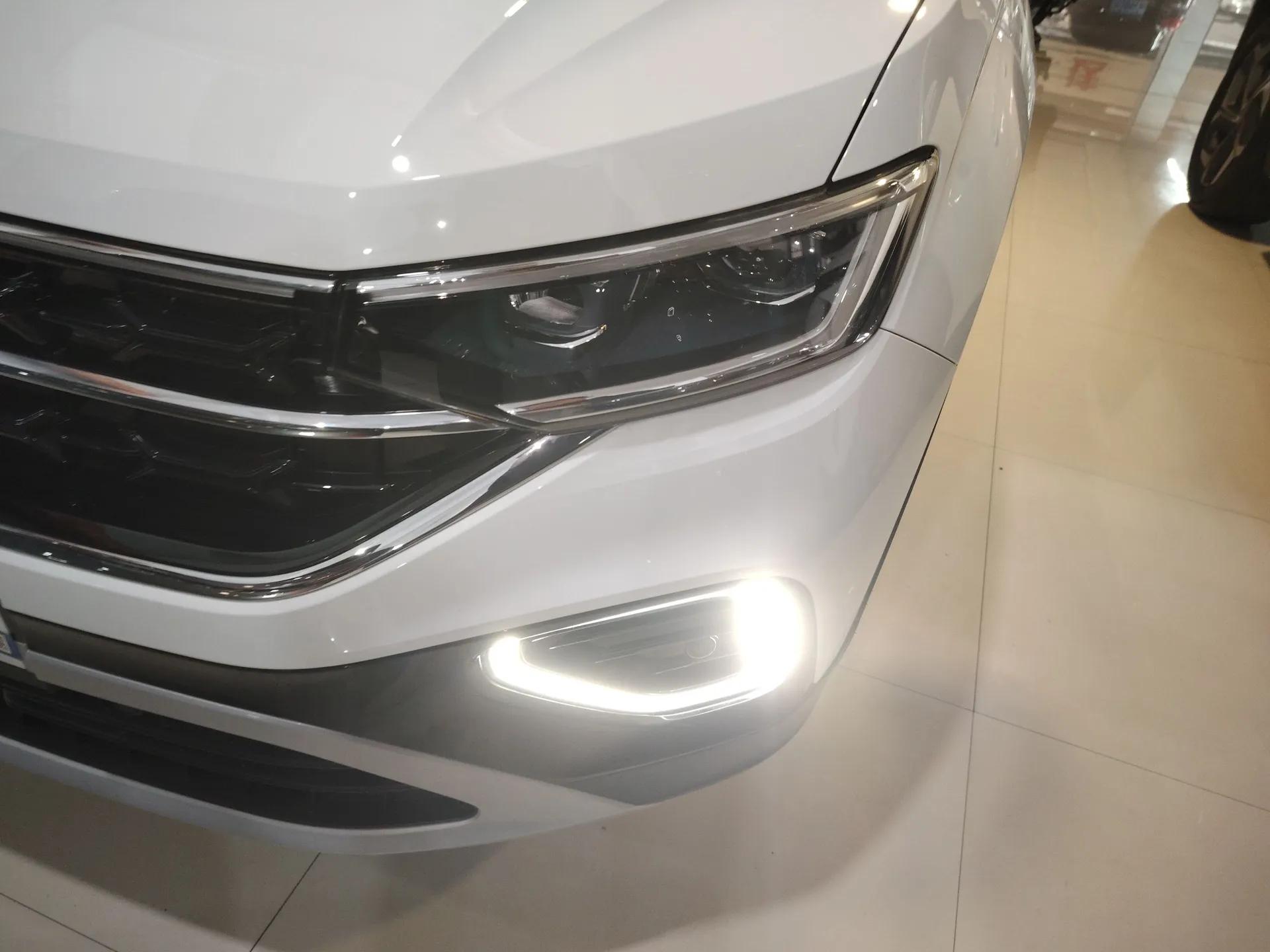Volkswagen Tayron 2026 Model, 30 Million Vehicles Selected Version, 300TSI — миниатюра 9