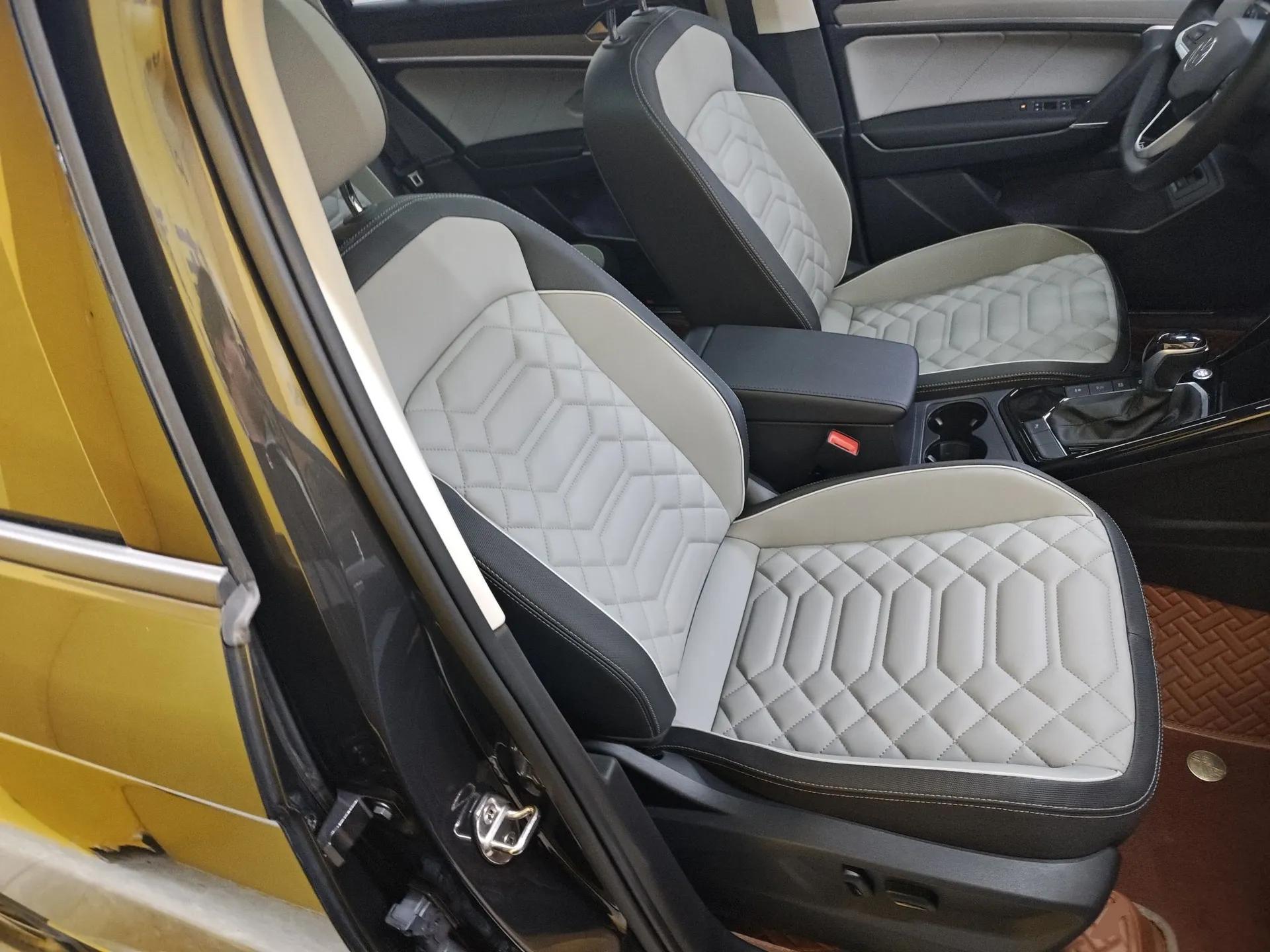 Volkswagen Tayron 2023 330TSI Two-Wheel-Drive Luxury Plus Advanced Version — миниатюра 22