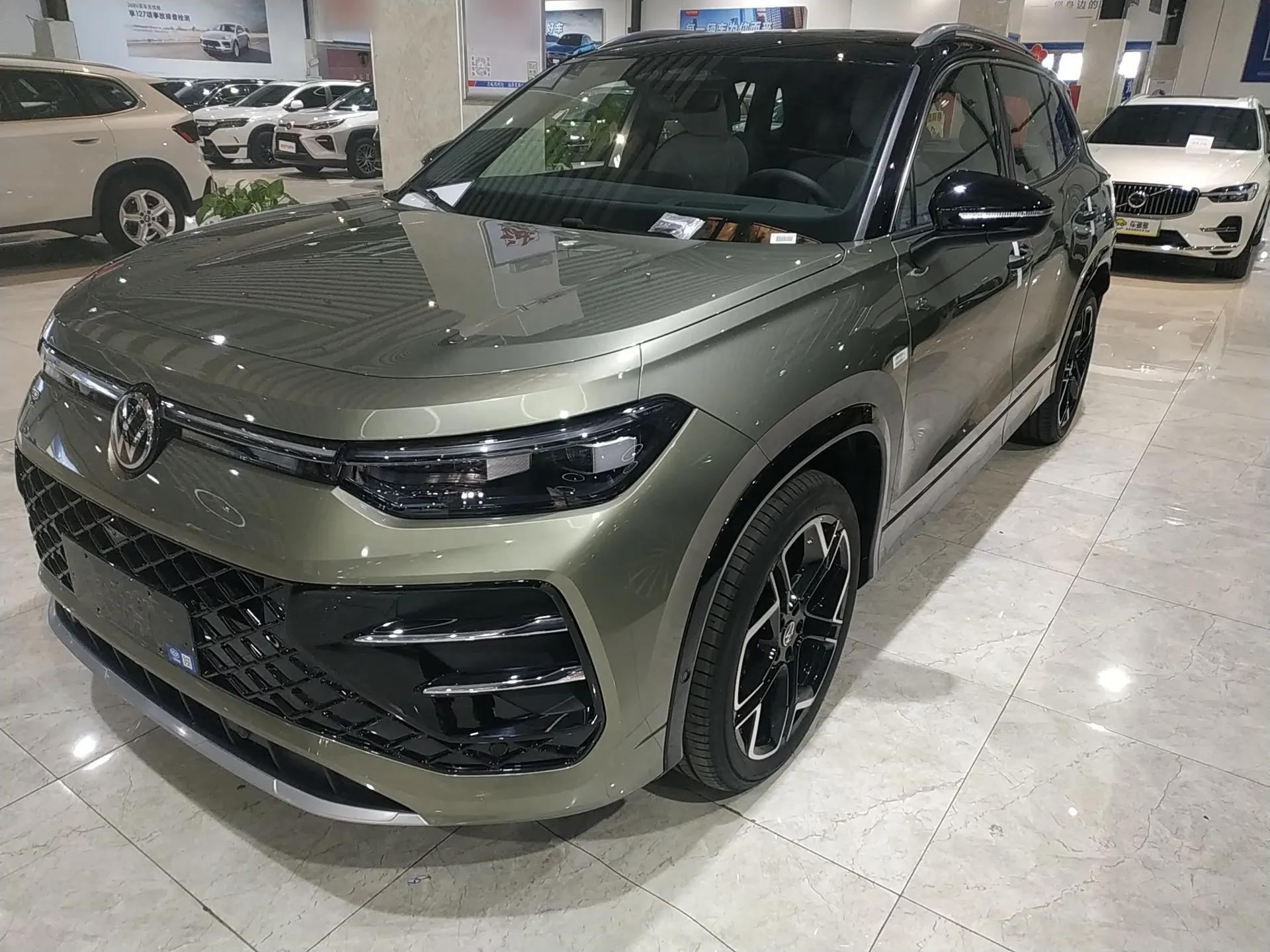 Volkswagen Tayron 2025 Tiguan L 380TSI 4Motion Luxury Easy Package — миниатюра 1
