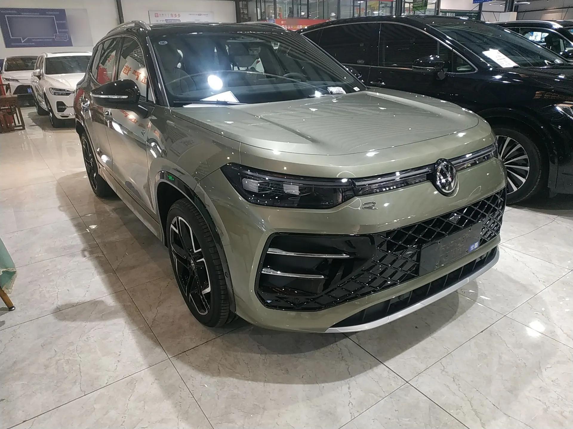 Volkswagen Tayron 2025 Tiguan L 380TSI 4Motion Luxury Easy Package — миниатюра 3