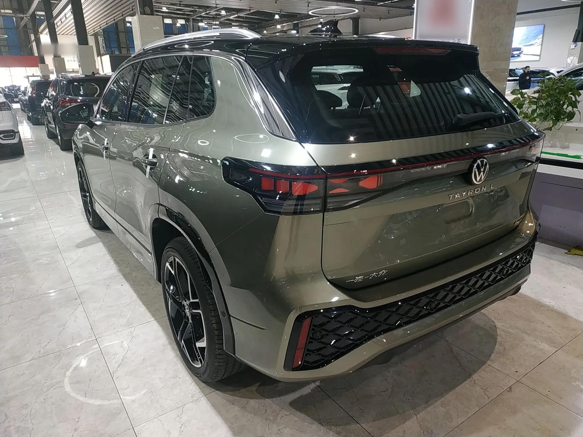 Volkswagen Tayron 2025 Tiguan L 380TSI 4Motion Luxury Easy Package — миниатюра 4