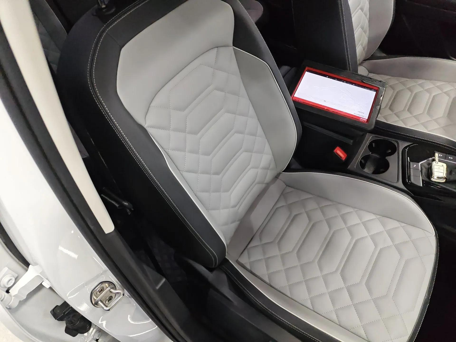 Volkswagen Tayron 2024 300TSI Two-Wheel-Drive Luxury Plus Advanced Version — миниатюра 10