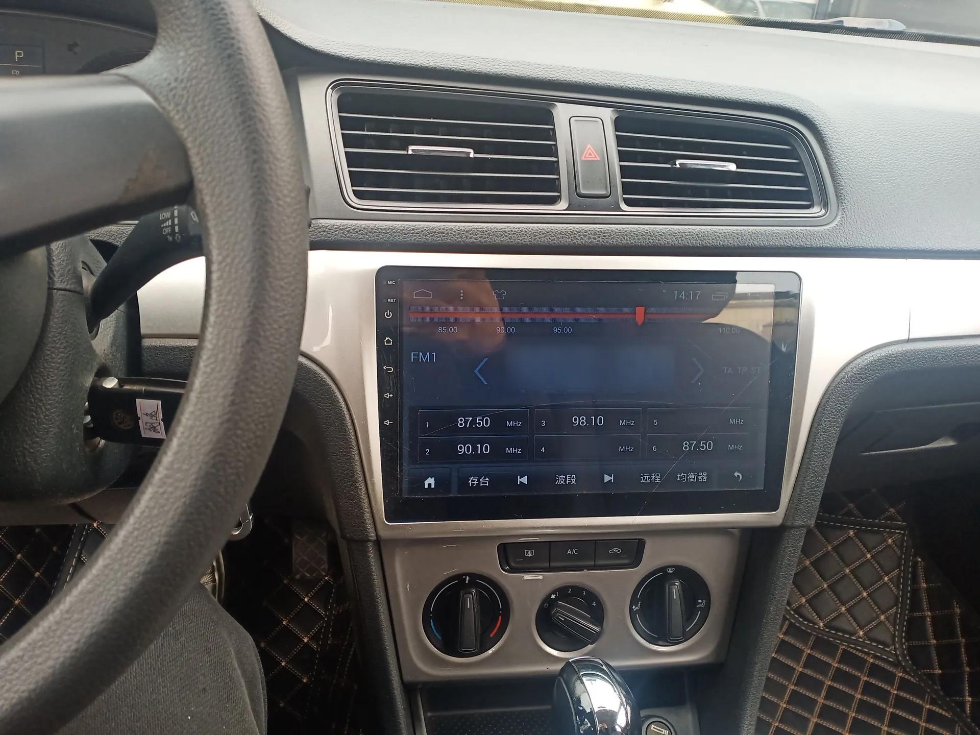 Volkswagen Lavida 2015 1.6L Automatic Fashion Edition — миниатюра 13
