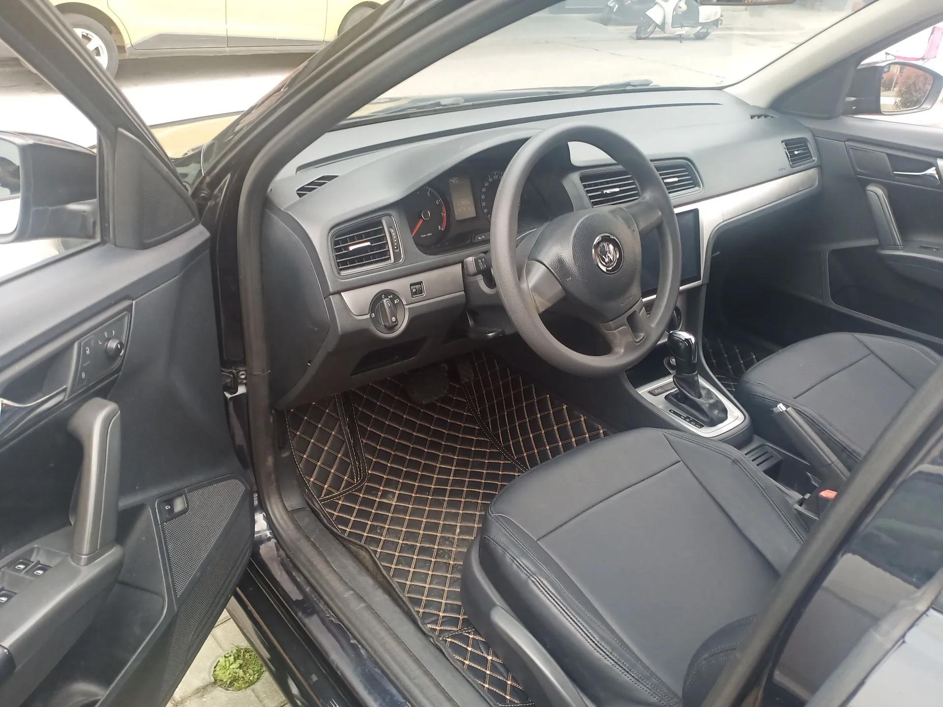Volkswagen Lavida 2015 1.6L Automatic Fashion Edition — миниатюра 19