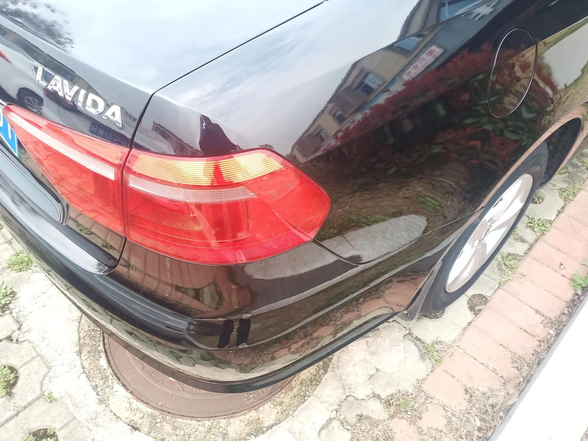 Volkswagen Lavida 2015 1.6L Automatic Fashion Edition — миниатюра 7