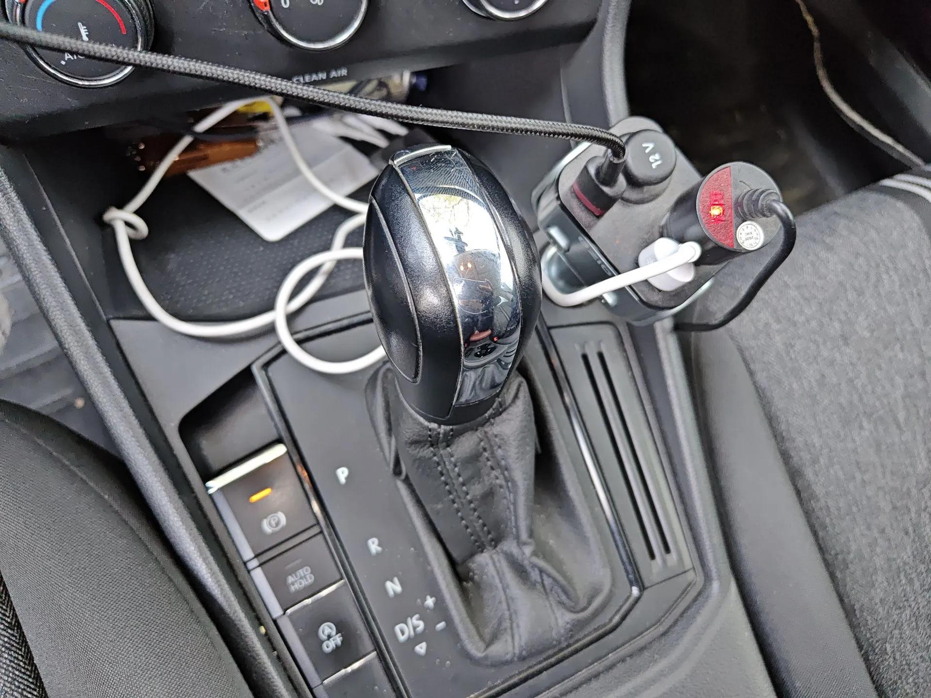 Volkswagen Lavida 2019 1.5L Automatic Fashion Edition China VI — миниатюра 15