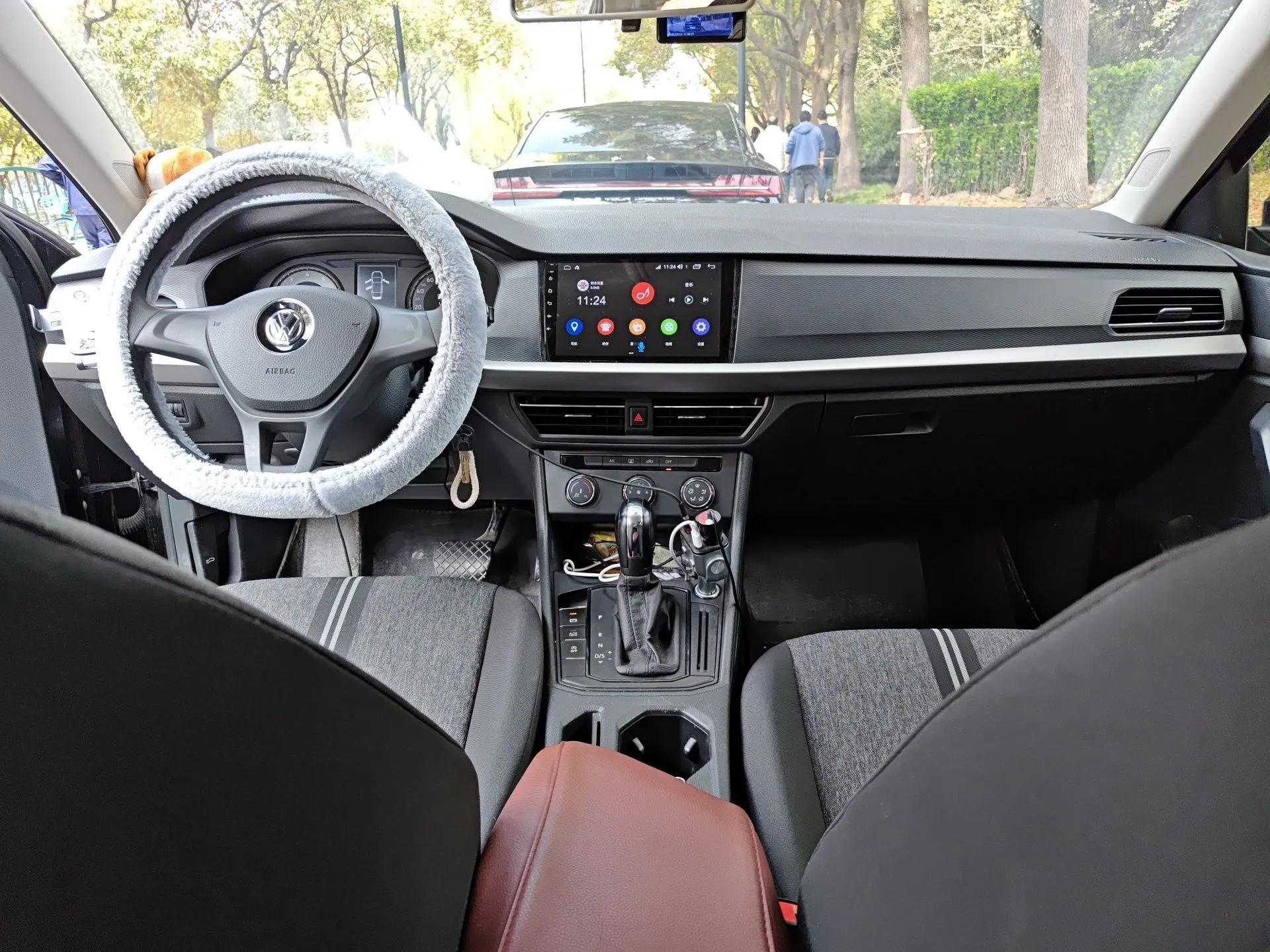 Volkswagen Lavida 2019 1.5L Automatic Fashion Edition China VI — миниатюра 10
