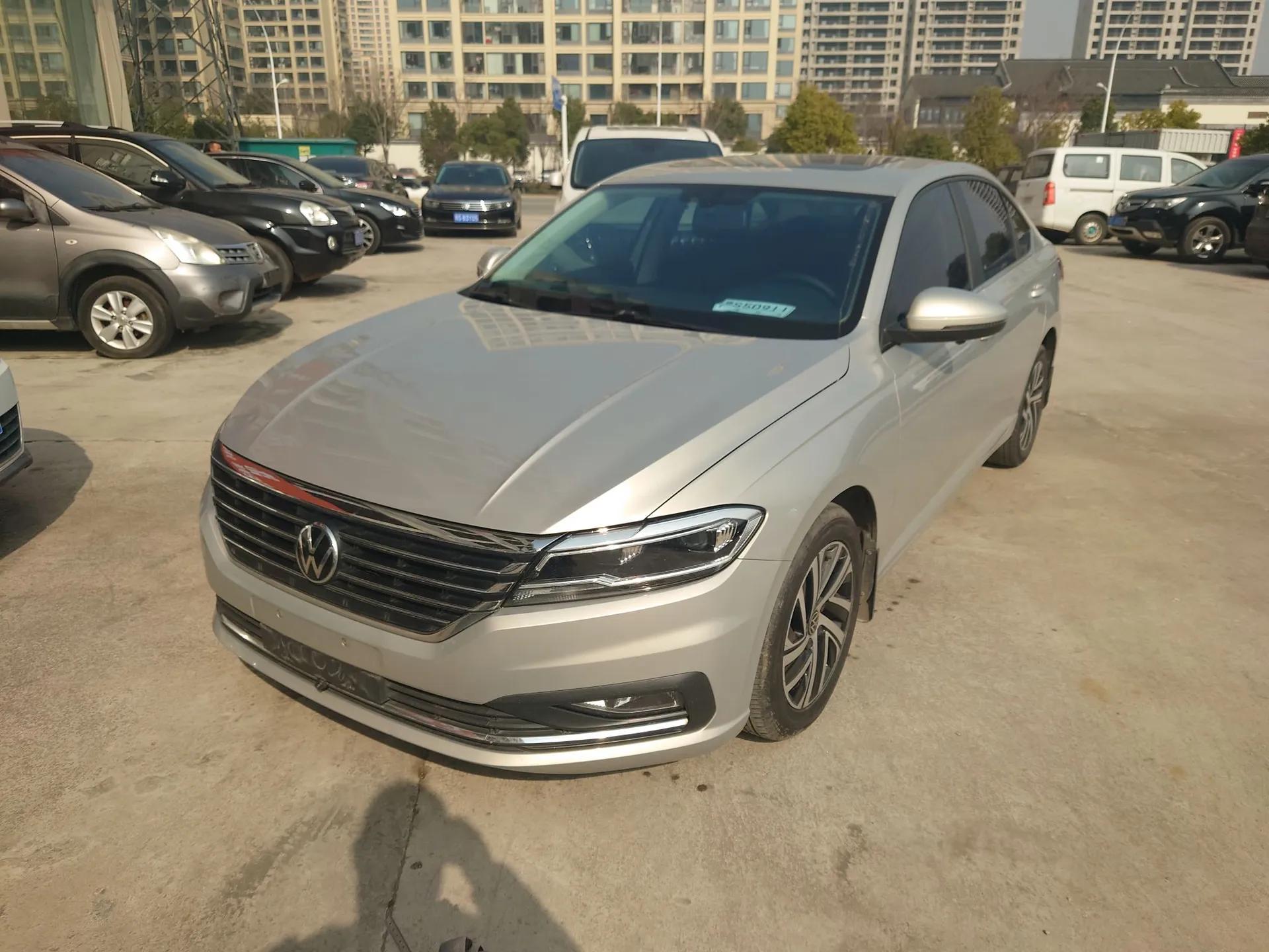 Volkswagen Lavida 2022 1.5L Automatic Vision Edition — миниатюра 1