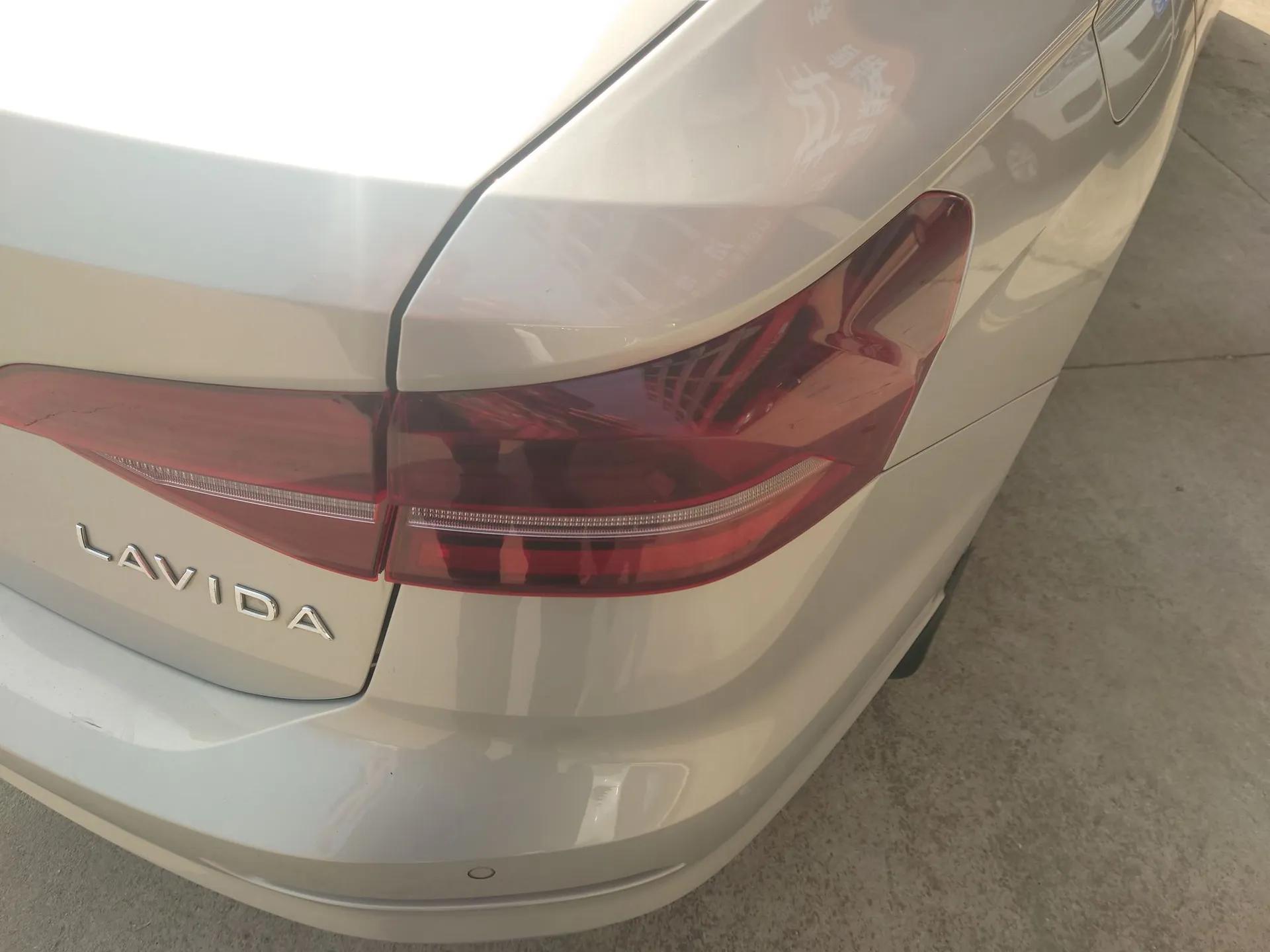 Volkswagen Lavida 2022 1.5L Automatic Vision Edition — миниатюра 8