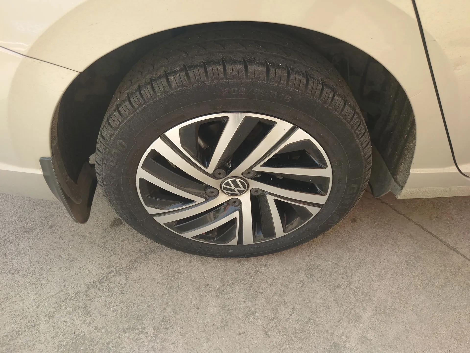 Volkswagen Lavida 2022 1.5L Automatic Vision Edition — миниатюра 10