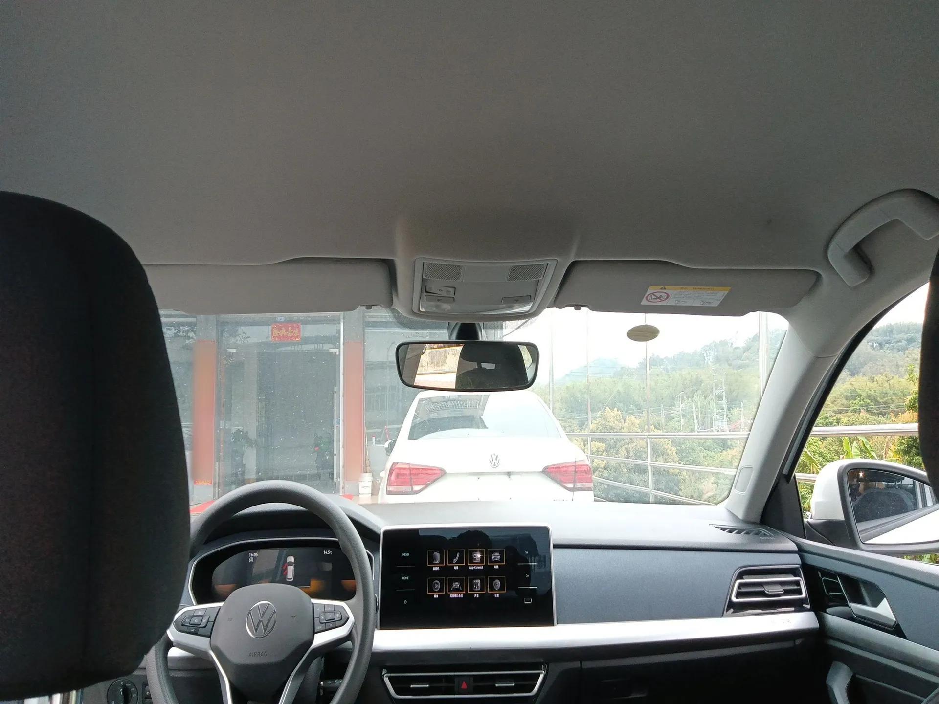 Volkswagen Lavida 2023 1.5L Automatic De Yi Edition — миниатюра 18