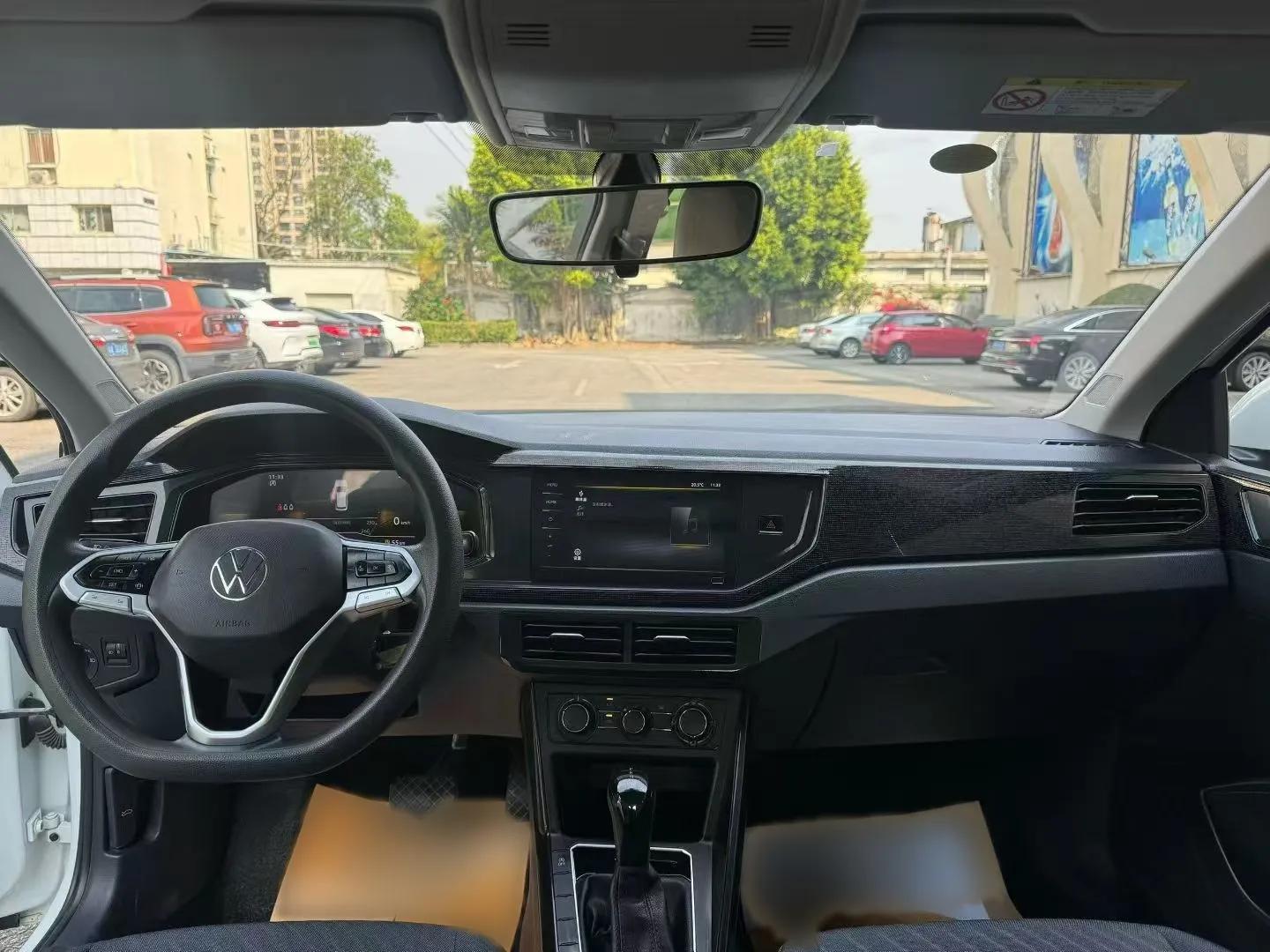 Volkswagen Lavida 2023 1.5L Automatic De Yi Edition — миниатюра 23